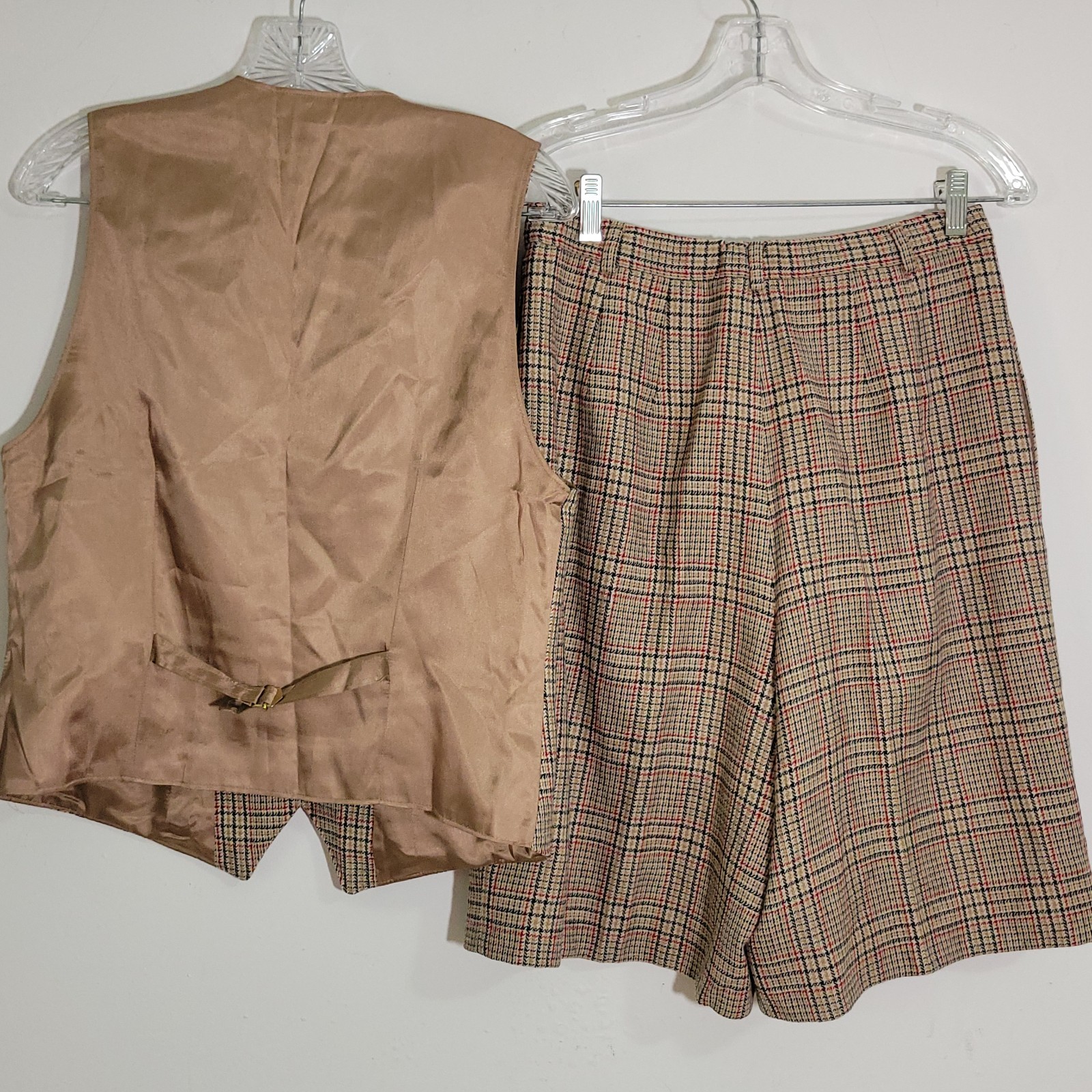 Vintage Pendleton Classic 2 Piece Set Size 10 – Wool Plaid Vest + Pleated Shorts