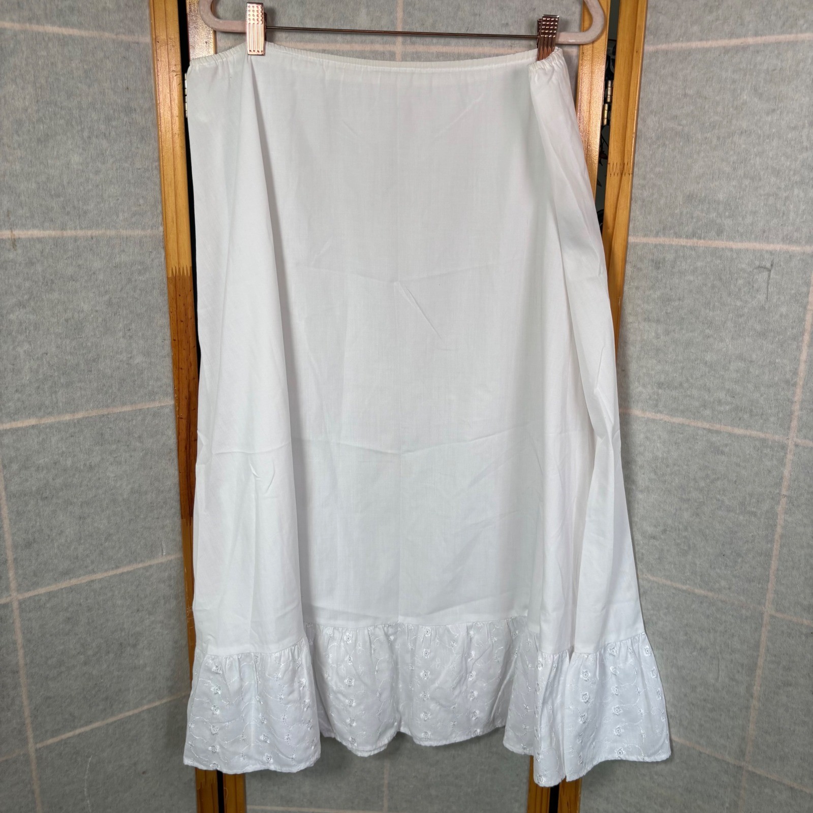VTG California Bay & Co Skirt White Cotton Eyelet Ruffle Hem Prairie Boho