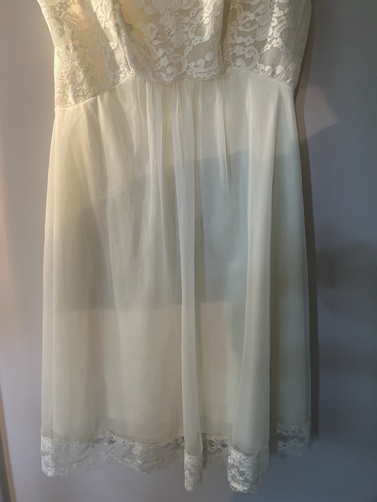 Vintage 80’s Shadow Line Yellow nightgown robe peignoir set lace nylon chiffon S