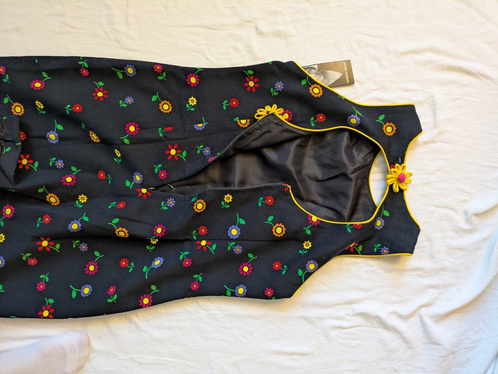 Vintage 90s Y2K Donna Ricco Retro Floral Sheath Dress Daisy Keyhole Back 12 HTF