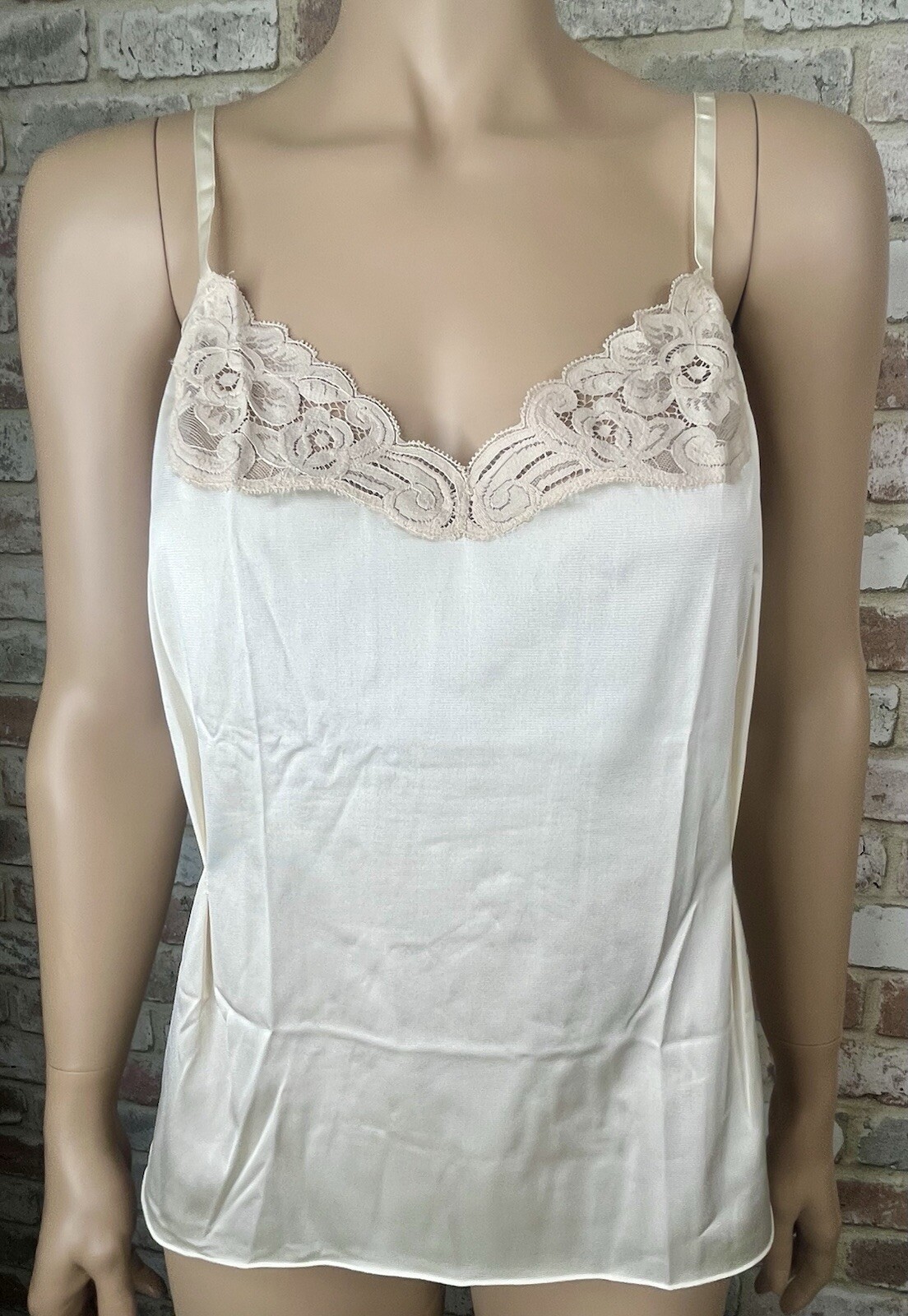 Vintage Sliky Satin Chantilly Lace Camsiole SZ 36 Beige Antron Nylon Vanity Fair