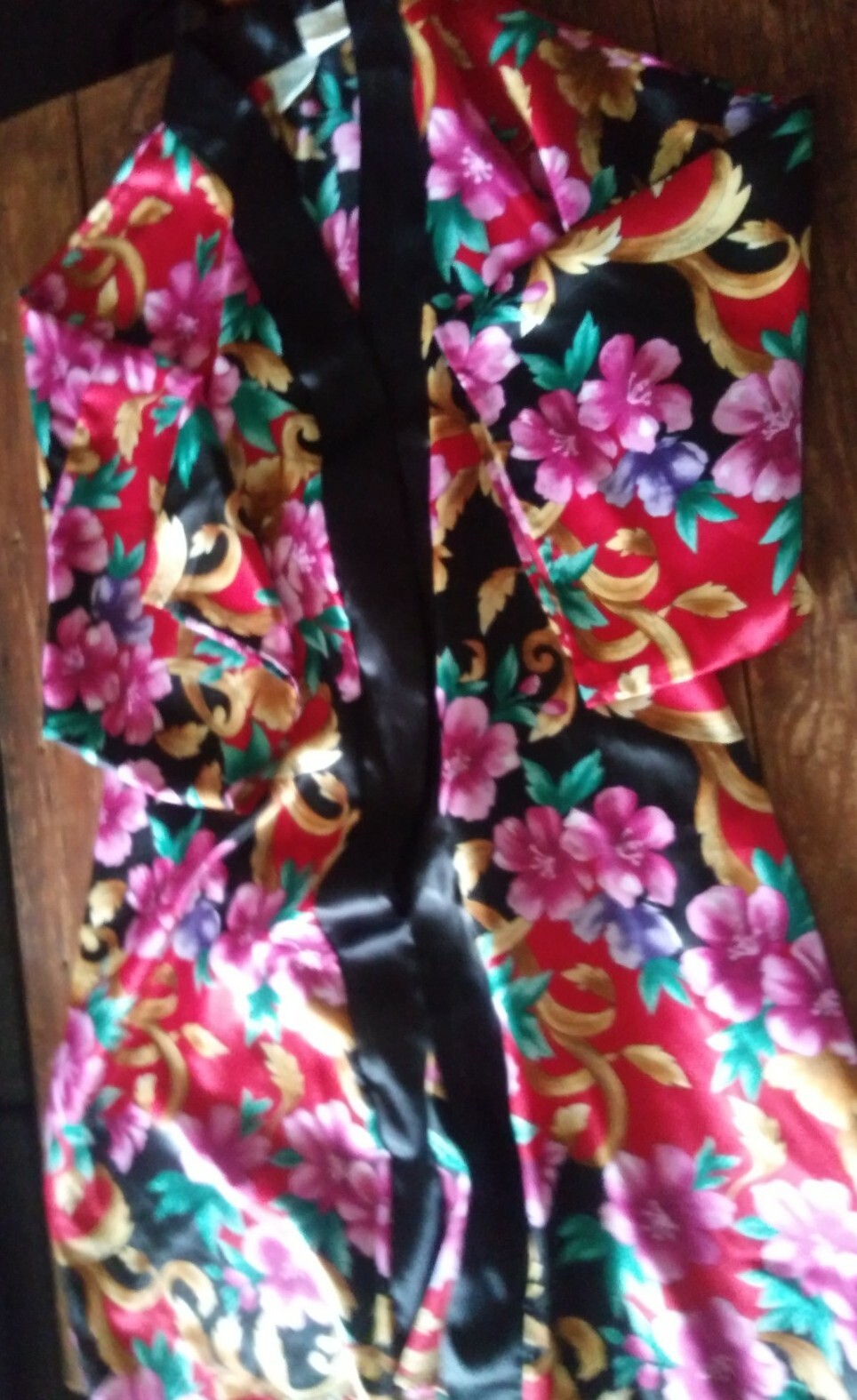 VTG Sleep Solutions womens sleek asian floral short dressing day robe chic red