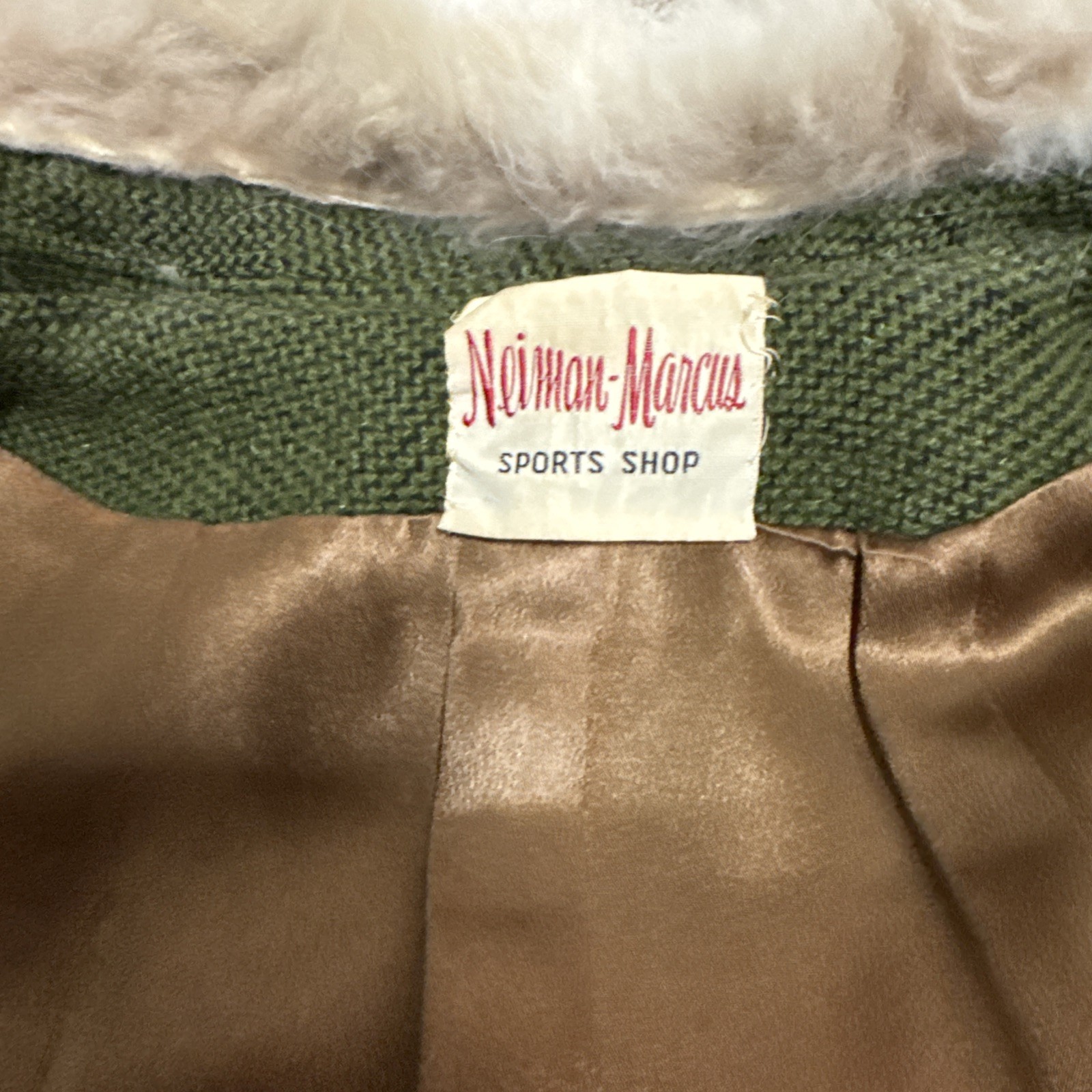 Vintage NEIMAN MARCUS Hunter Green Wool/Fur Collar Coat Lined Women’s