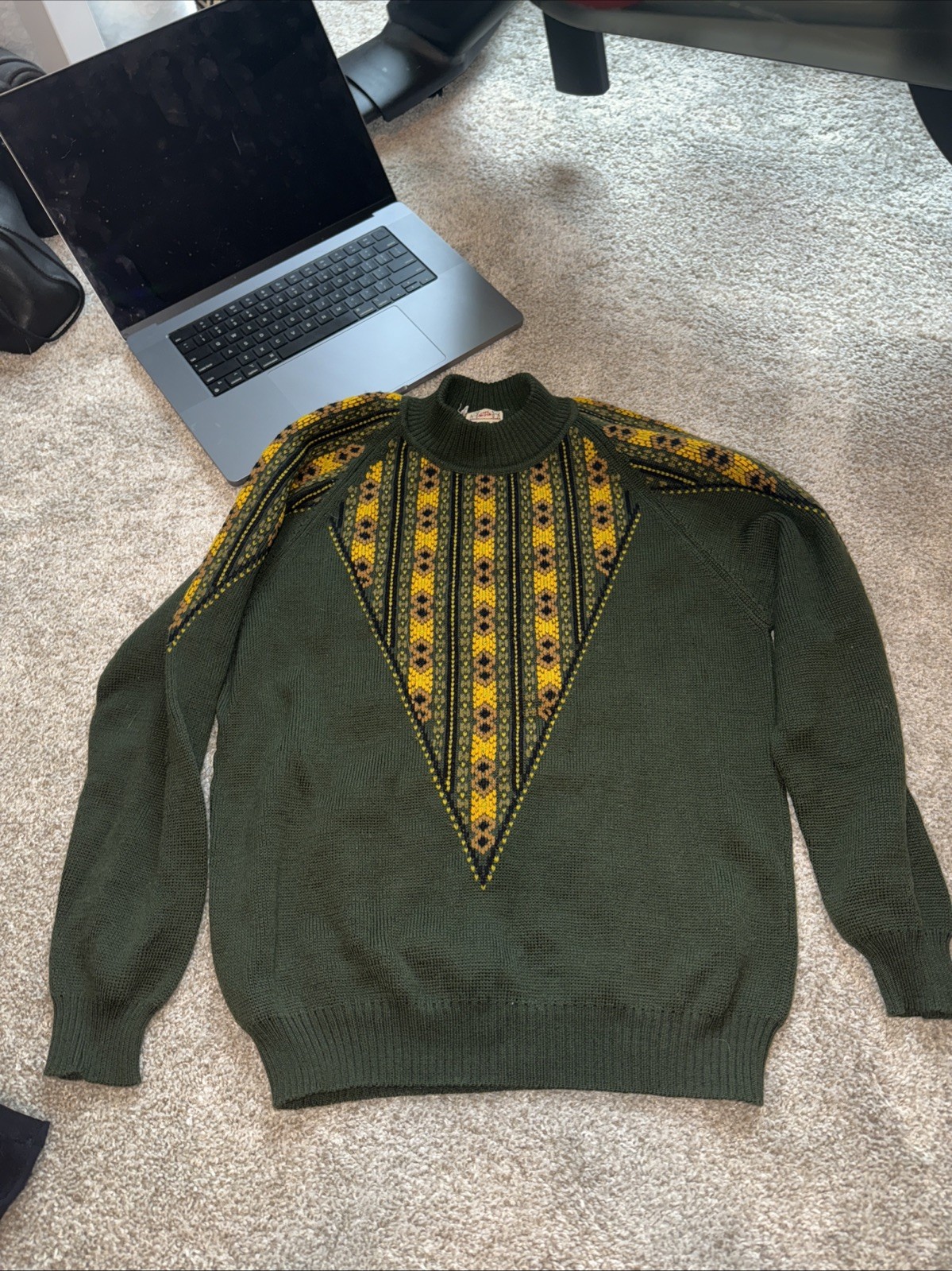 Vintage Cift Ceyik 100% Virgin Wool Sweater Made in Turkey Green Fair Isle M