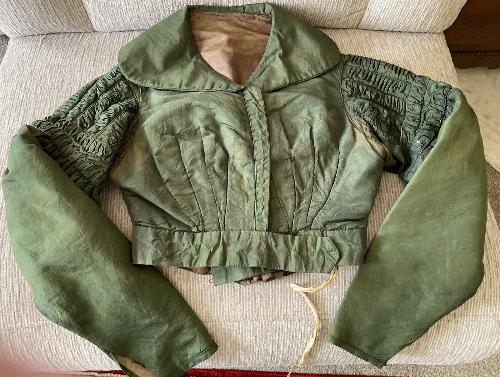 Rarest 1825 Regency Spencer Jacket Rich Emerald „Arsenic” Green Museum Quality!