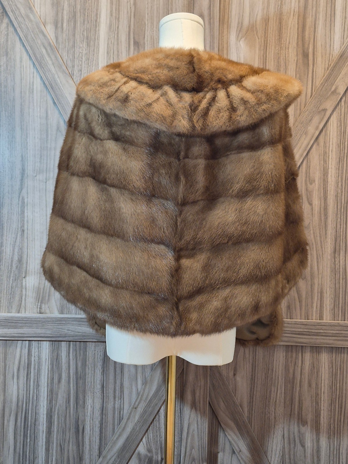 Vintage Evans Furs Macy’s Pastel Mink Fur Cape Stole Capelet Pockets