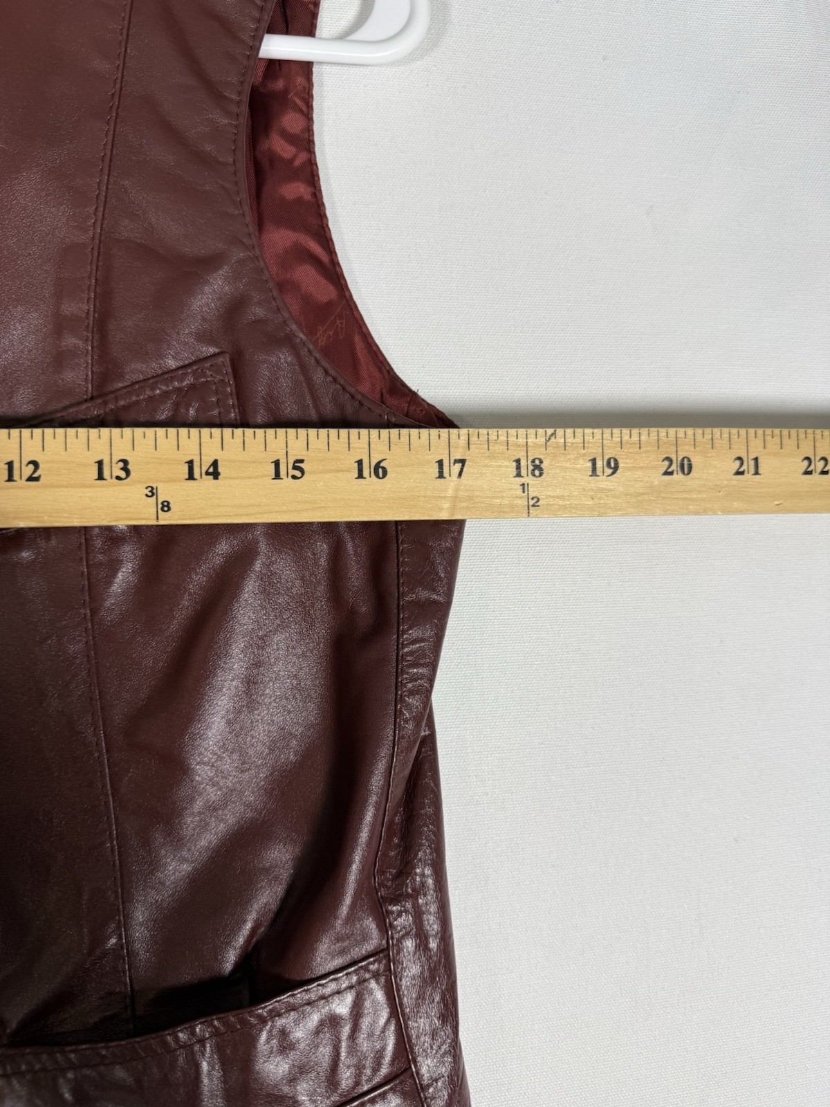 VTG Etienne Aigner Leather Vest Women’s 10 Oxblood Red Sleeveless Hong Kong 70s