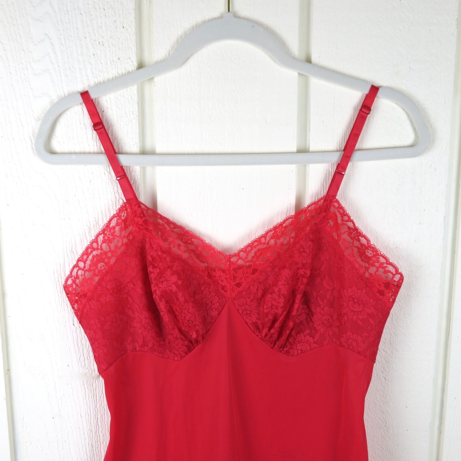 Vintage Vanity Fair Night Gown Nylon Tricot Lace Red 34 T