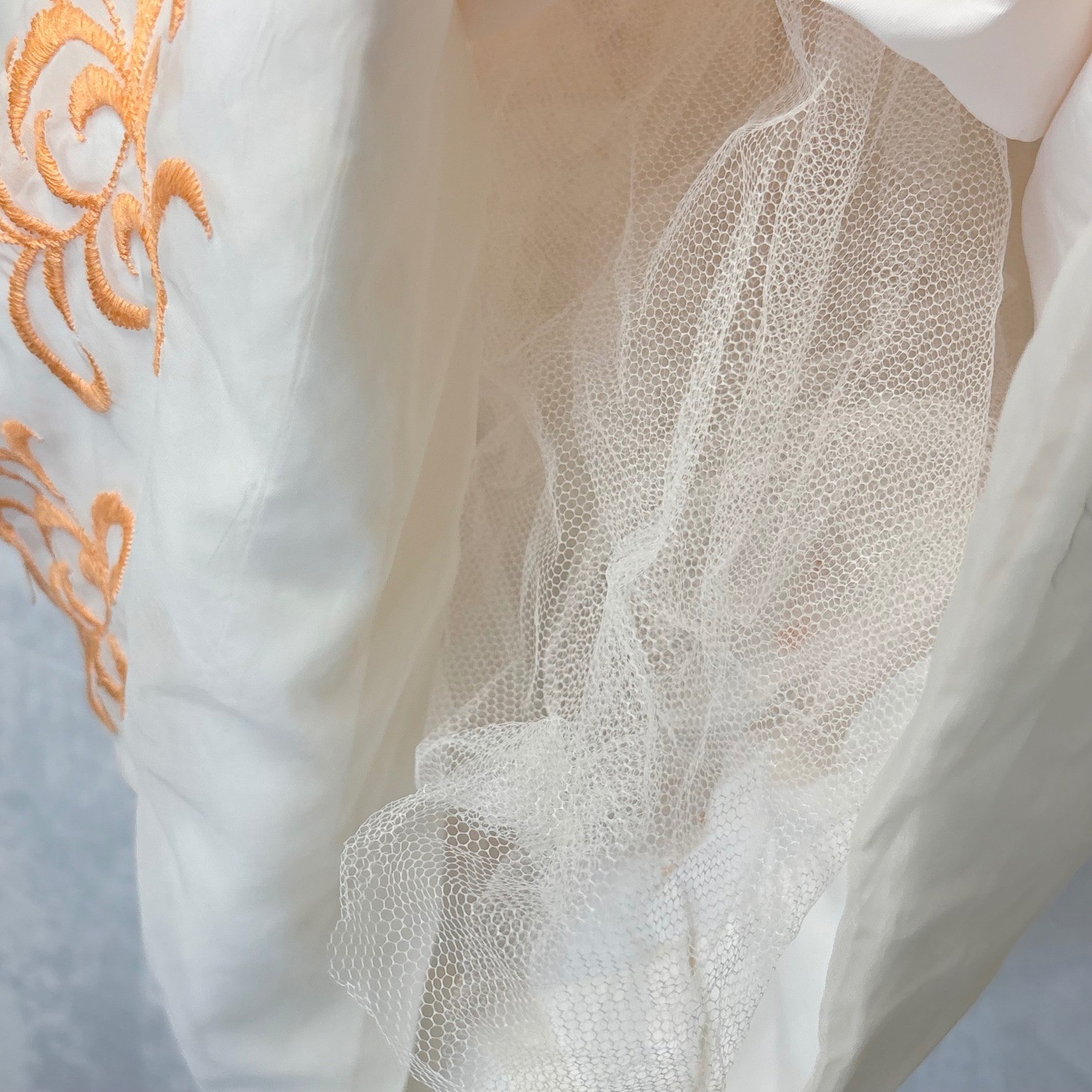 Vintage 50s 60s Peach White Embroidered Floral Dress Bow Accent Cocktail Mod