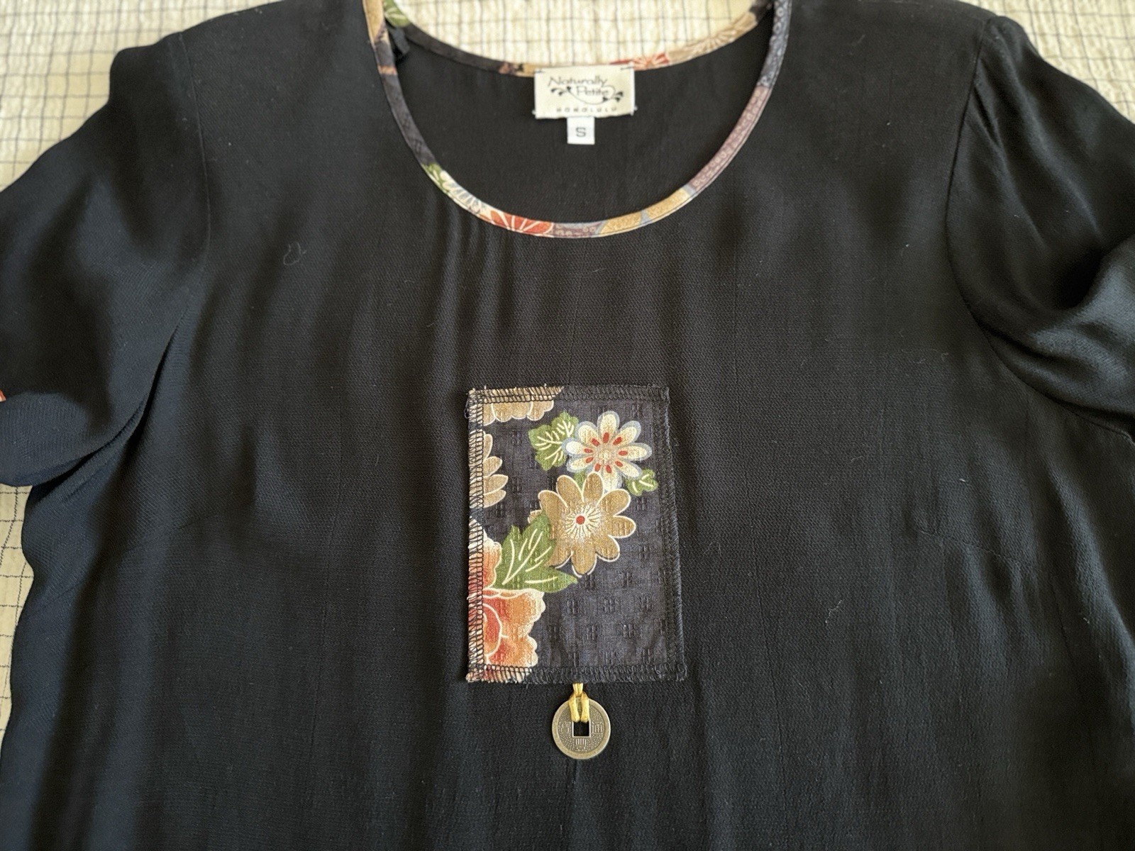 vintage 90s naturally petite honolulu size S black short sleeve midi dress