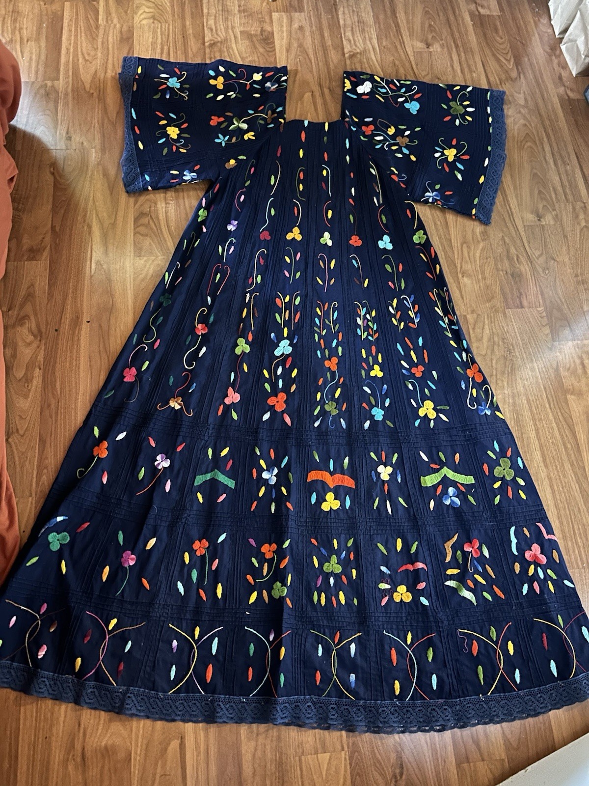 Vintage Irene Pulos Style Dress Mexico Spanish Size 14 Beautiful Embroidery