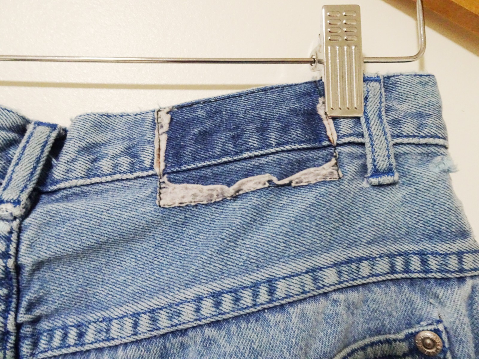 30×28.5 Vtg 90s Women’s L.A. Blues Mom Jeans High Waist Tapered Distressed Jeans