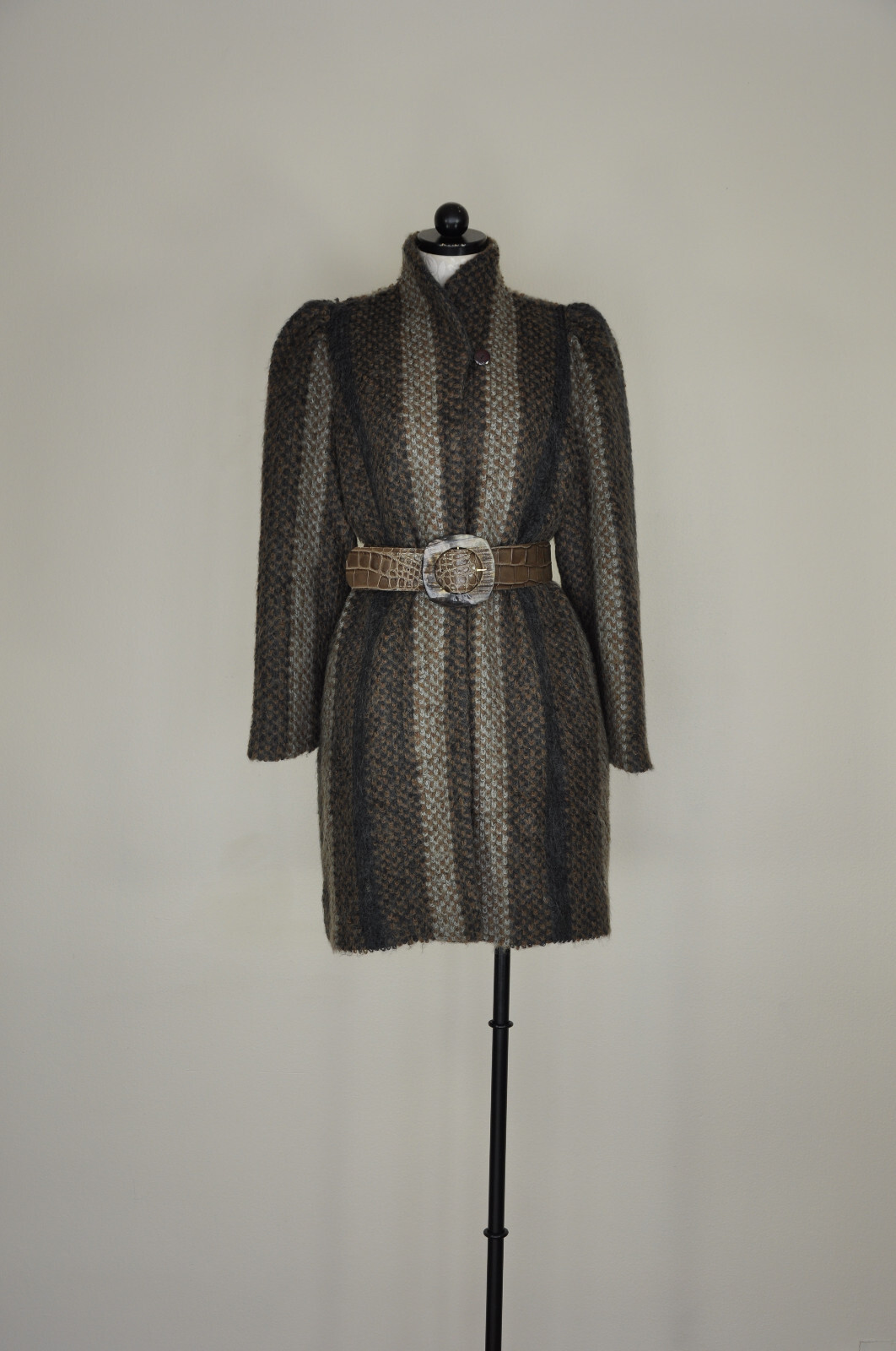 Vintage 80s Gray Wide Stripe Wool Boucle Loop Knit Puff Sleeve Wrap Coat Women M