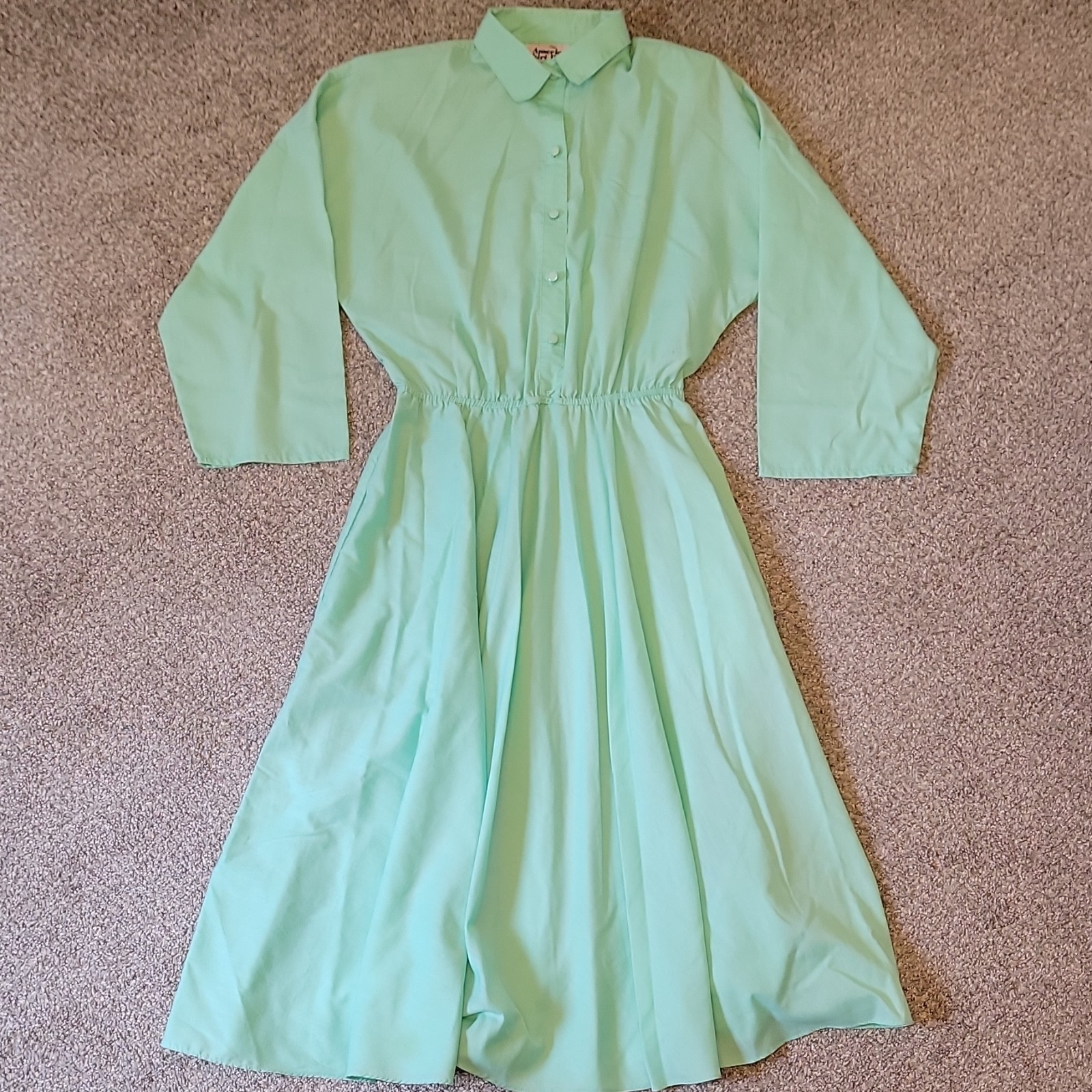 The American Shirt Dress 1980s Green Shirt Dress Size 11/12 Vintage Made in USA