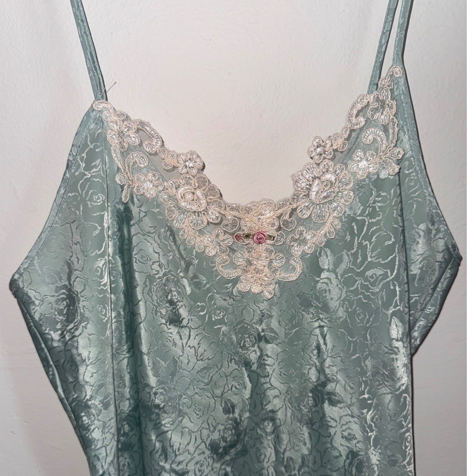 Vintage Soft Sensations Sage Green Floral Satin Lace Trim Nightgown Slip L 14-16