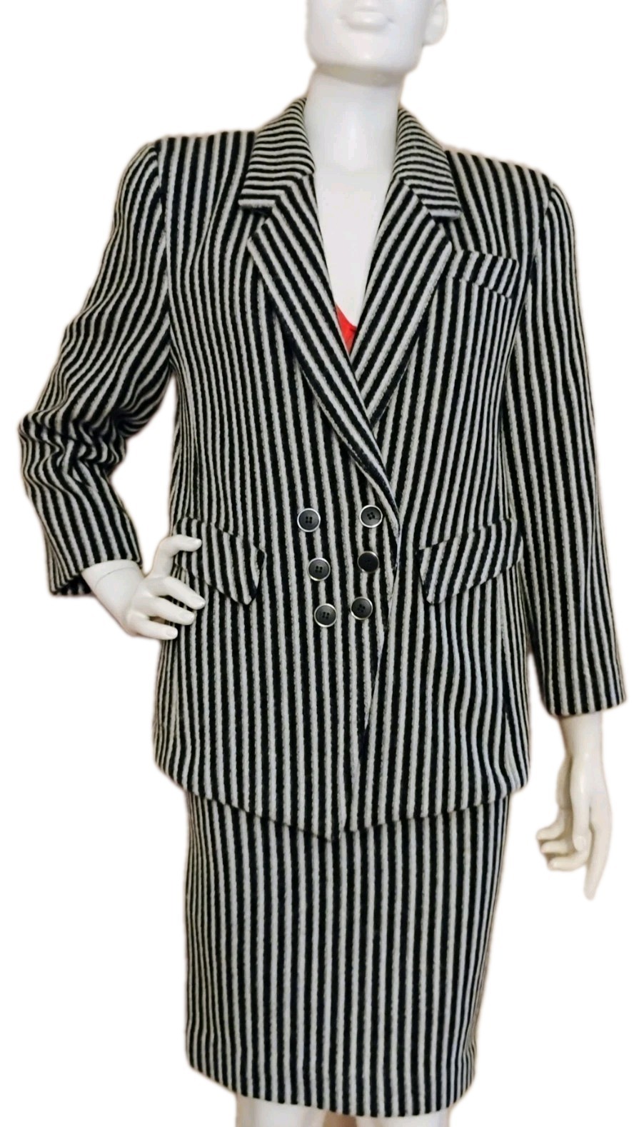 VTG 1980’s South Korean „Jayeonhee” Black & White Striped Wool Skirt Suit