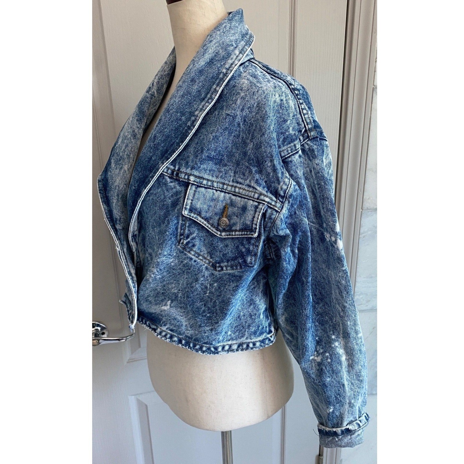 Vintage De Connection Acid Wash Cropped Denim Jacket Blue Womens Medium Made USA