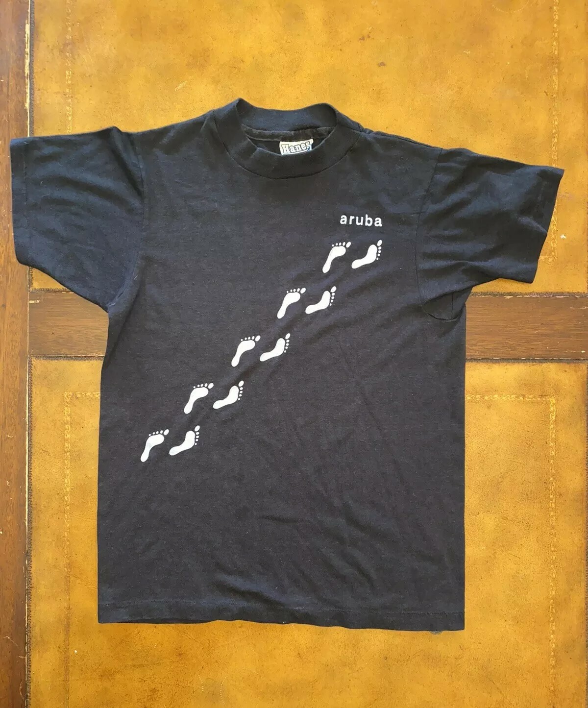 Vintage 80s Aruba XS/S tee black Made in USA Vacation Tourism Beach Party Fun