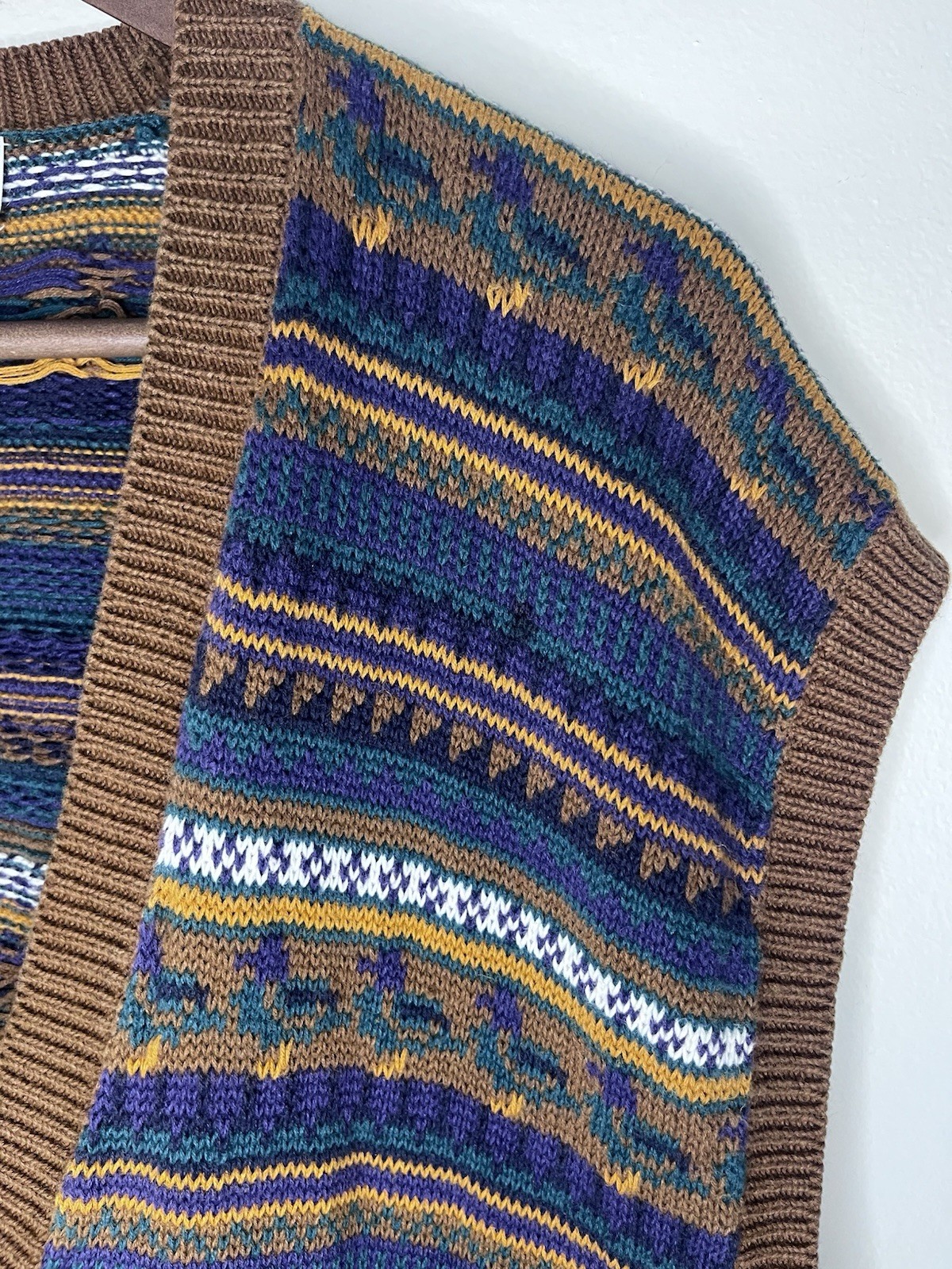 Vintage Suburbans Sweater Vest Knit Cotton Duck Pattern 80’s Size XL V Neck