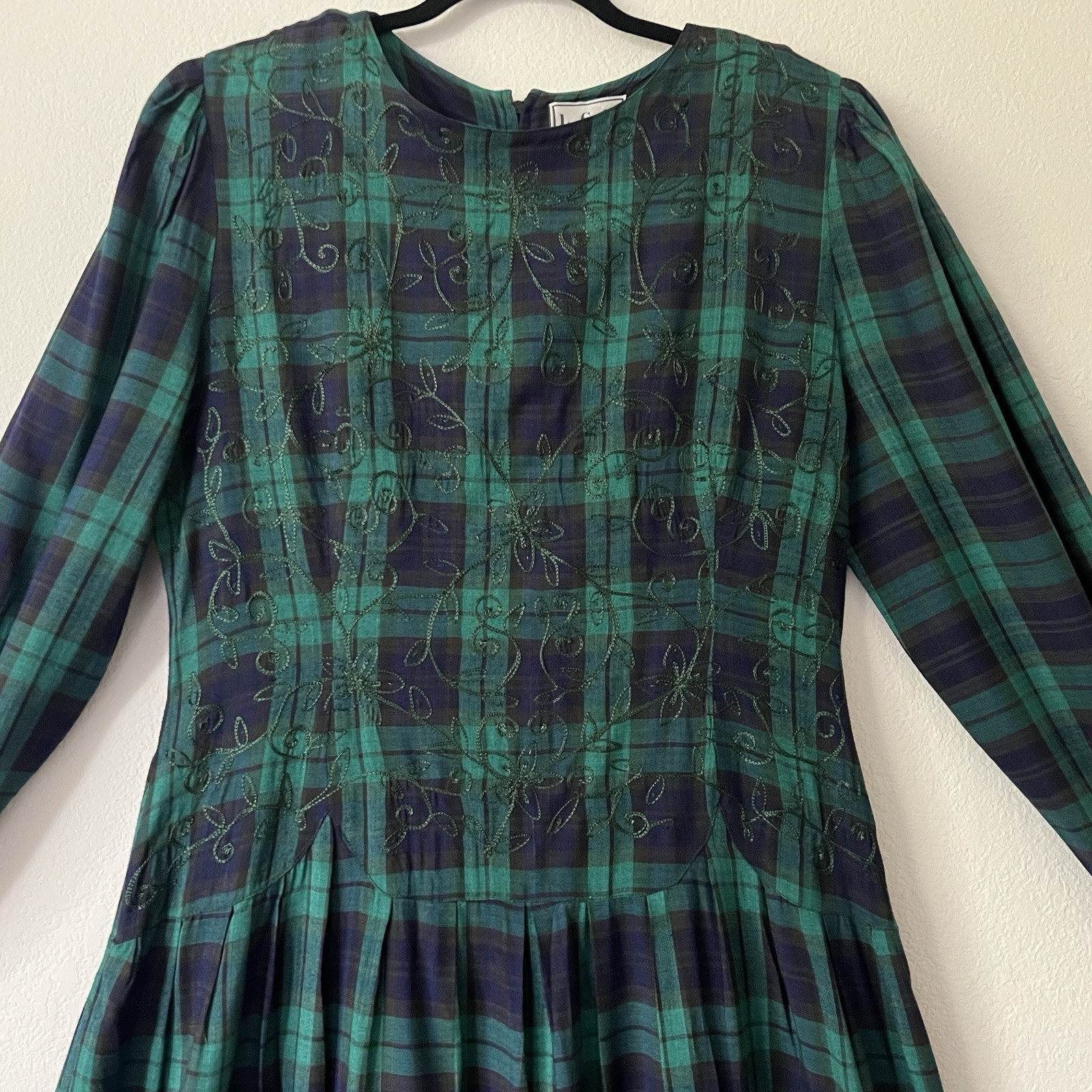 VTG LGS 90s Plaid Embroidered Drop Waist Maxi Dress 12 Tartan Plaid Shoulder Pad