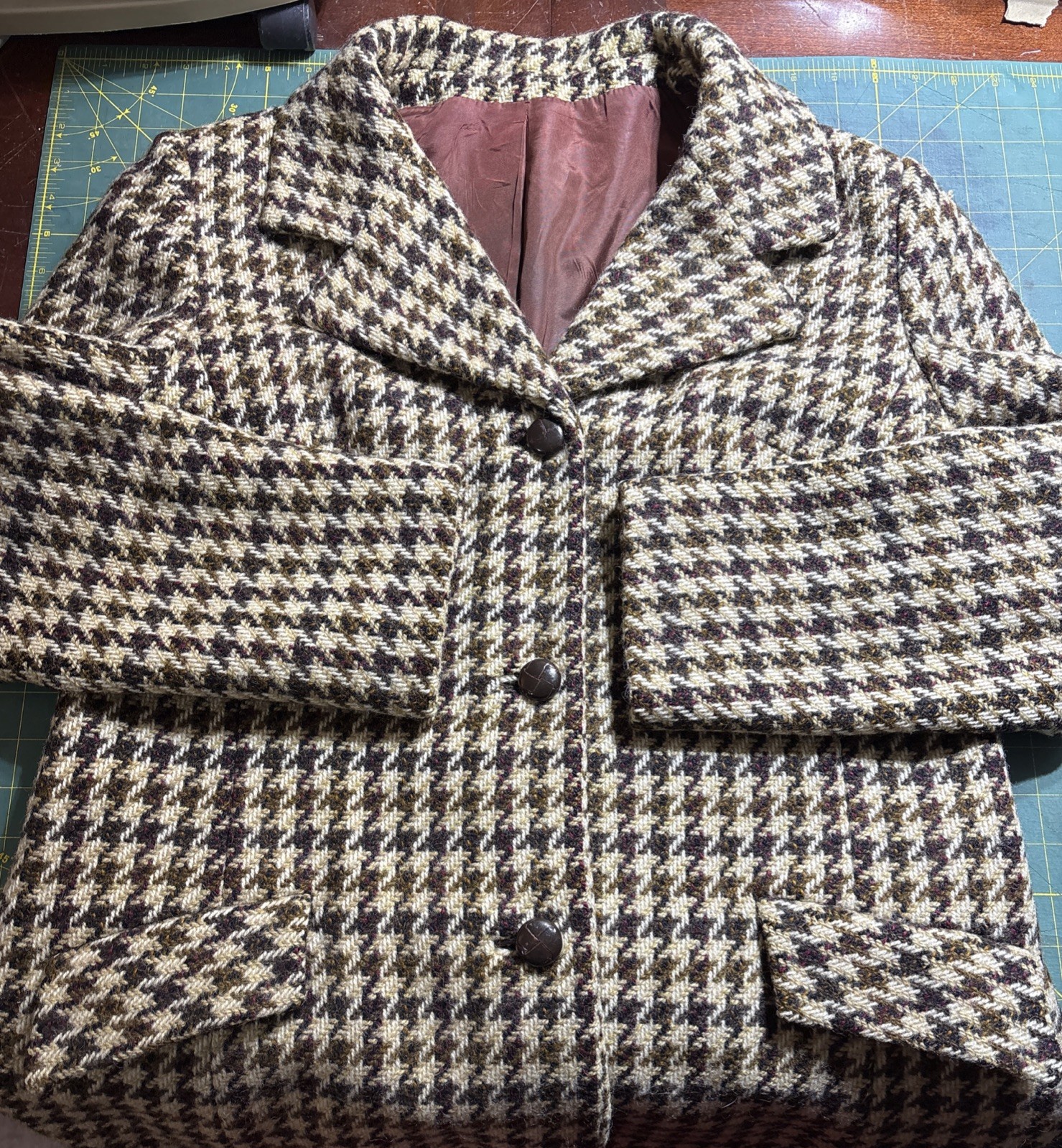 International Ladies Garment Workers Union Brown Beige Wool Houndstooth Coat 60s