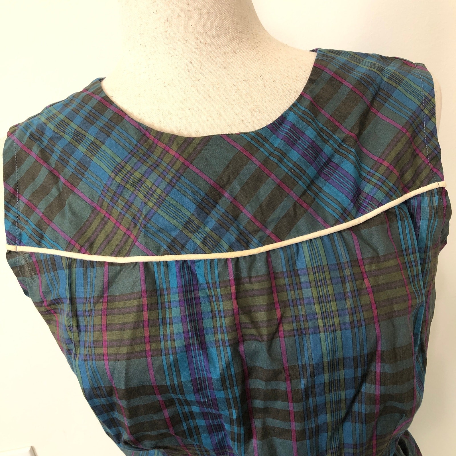 VTG 70s Montgomery Ward Plaid Dress Embroidered Pockets Belted XS Praire