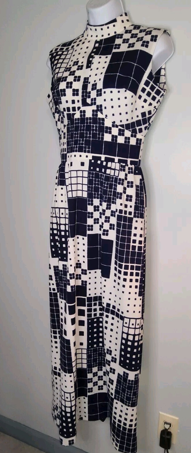Vintage 1960s Bleeker Street Keyhole Dress Blue White