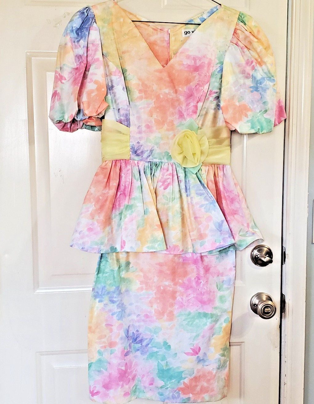 Vtg 80s SM Polished Cotton Floral Pastel Dress Cottage Core Puff Sleeves Peplum