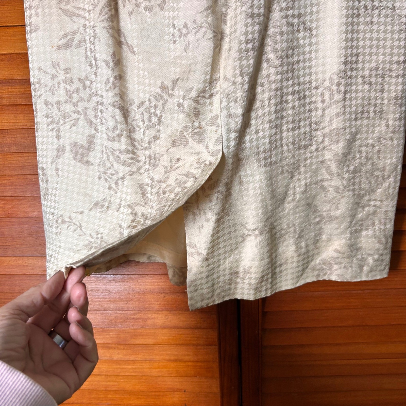 Vintage Sanford for Narragansett 100% Silk Floral Houndstooth Skirt Cream 6