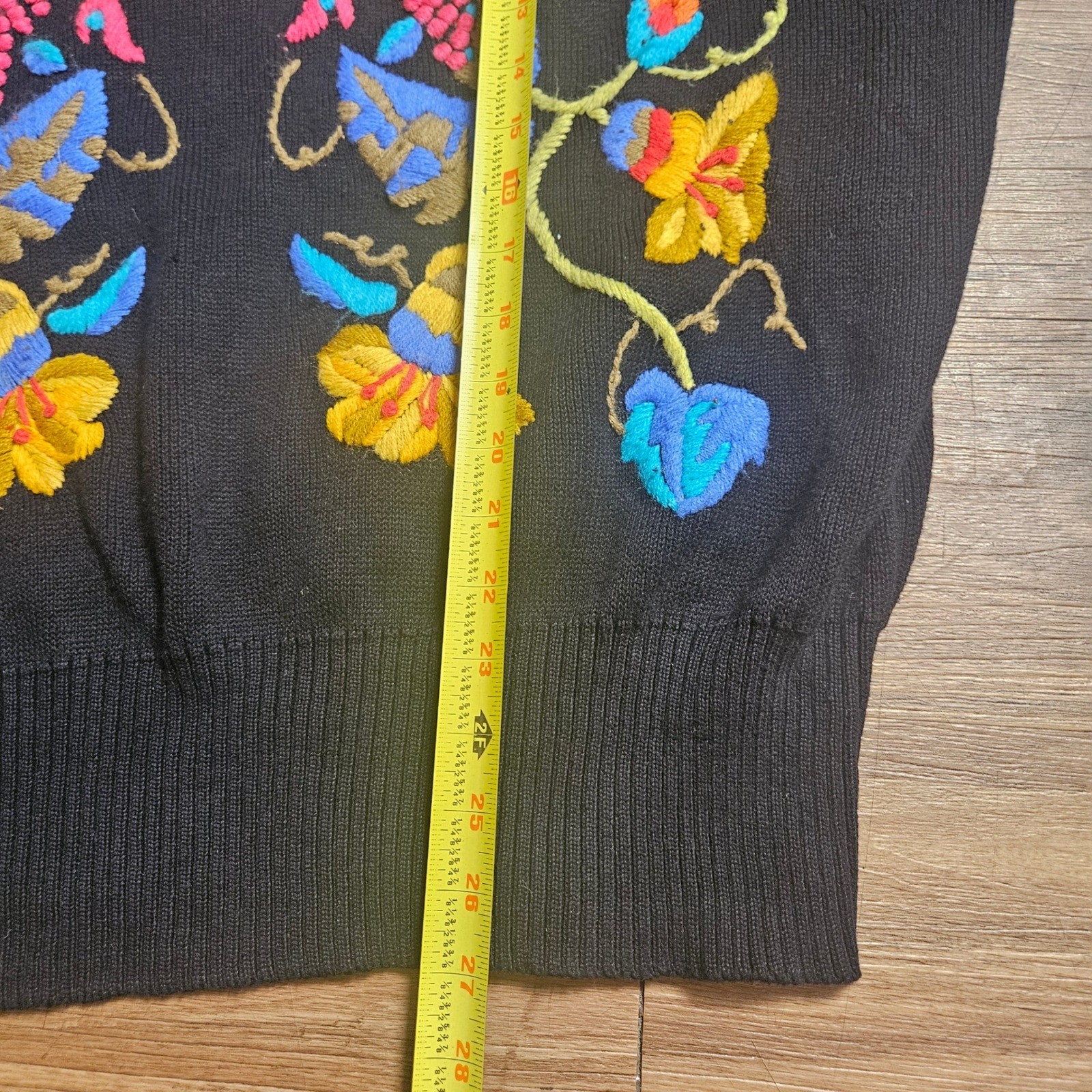 Vintage 80s Bonnie Boerer Floral Embroidered Knit Shawl Neck Sweater L Statement