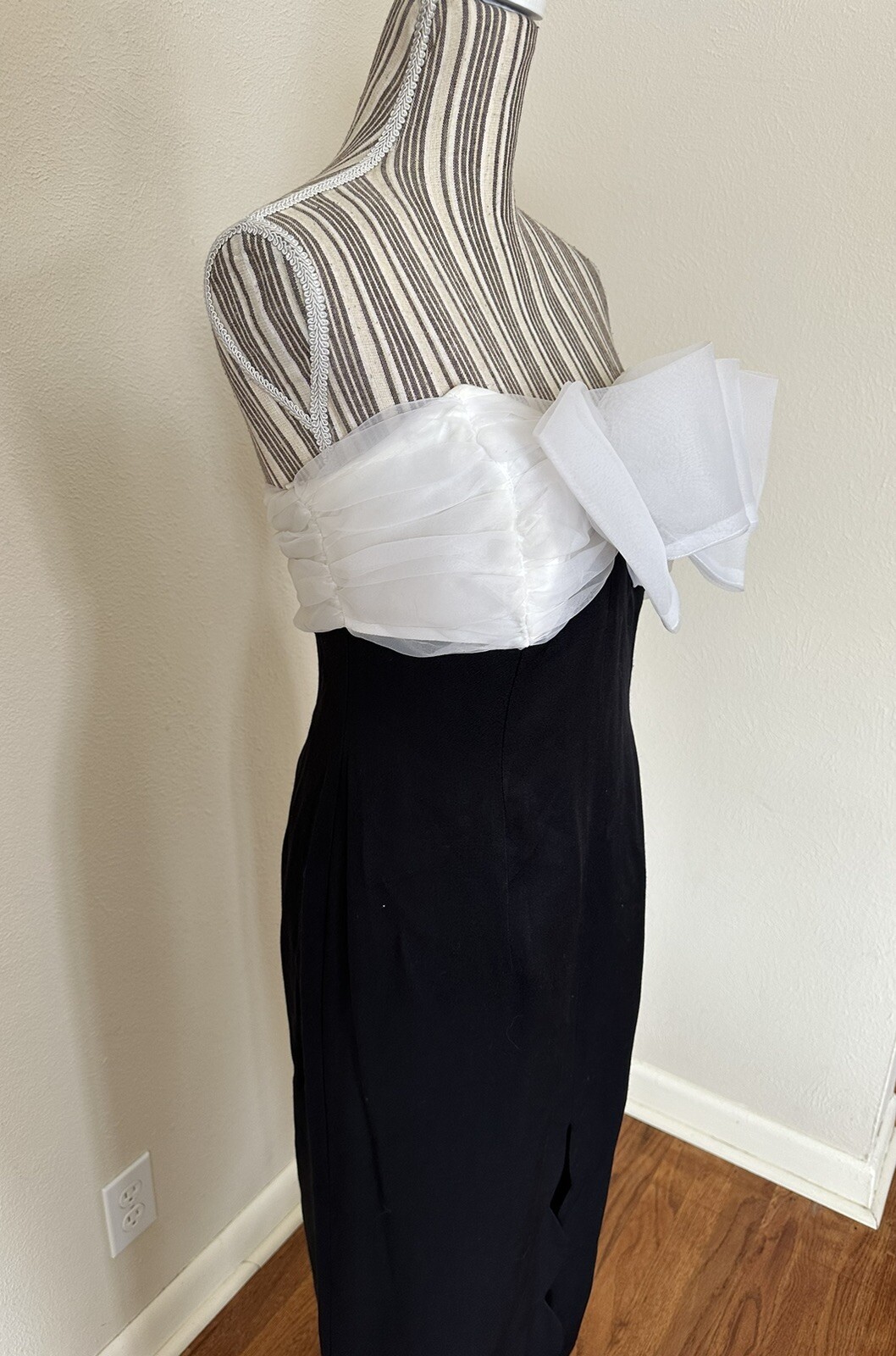 Vintage Niki Originals 90s Dress Gown Slit Black White Bow Woman’s S/M