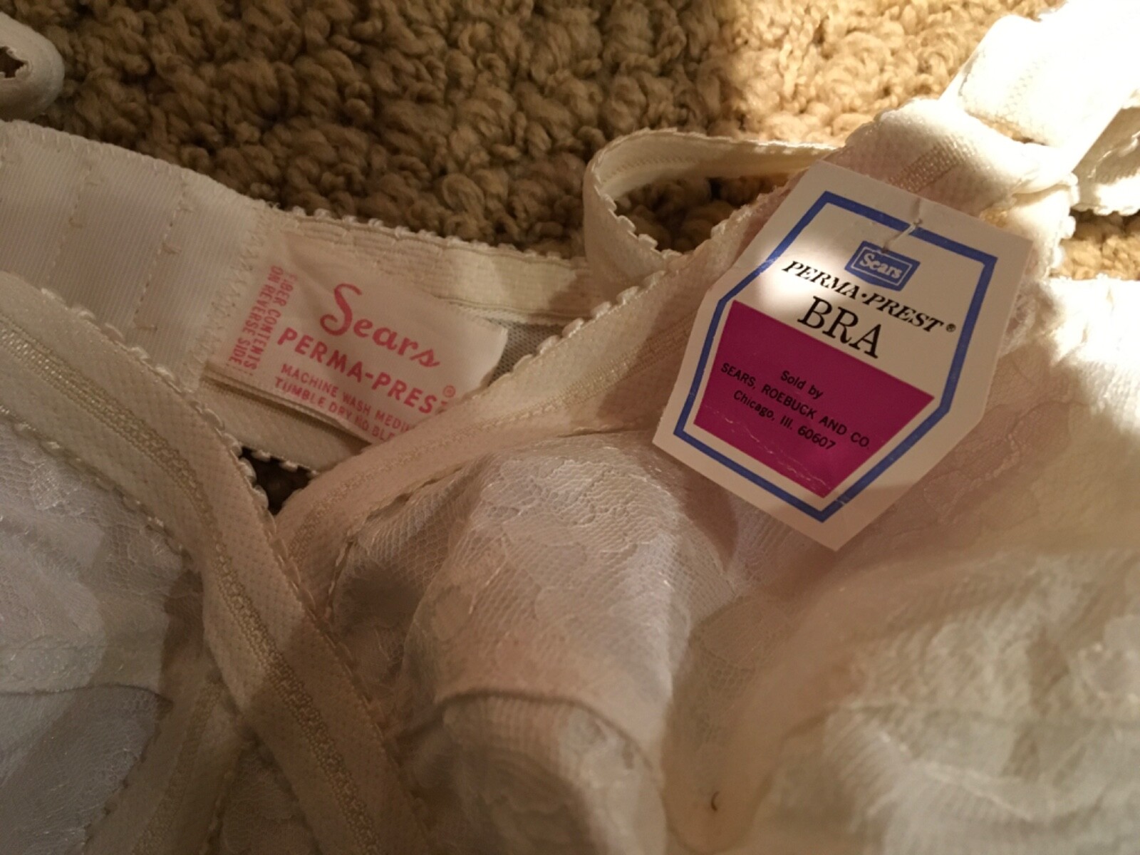 Vtg 50’s Sears  Lace Perma – Pressed Bra Pointy Sissy White 34A ORIGINAL TAGS