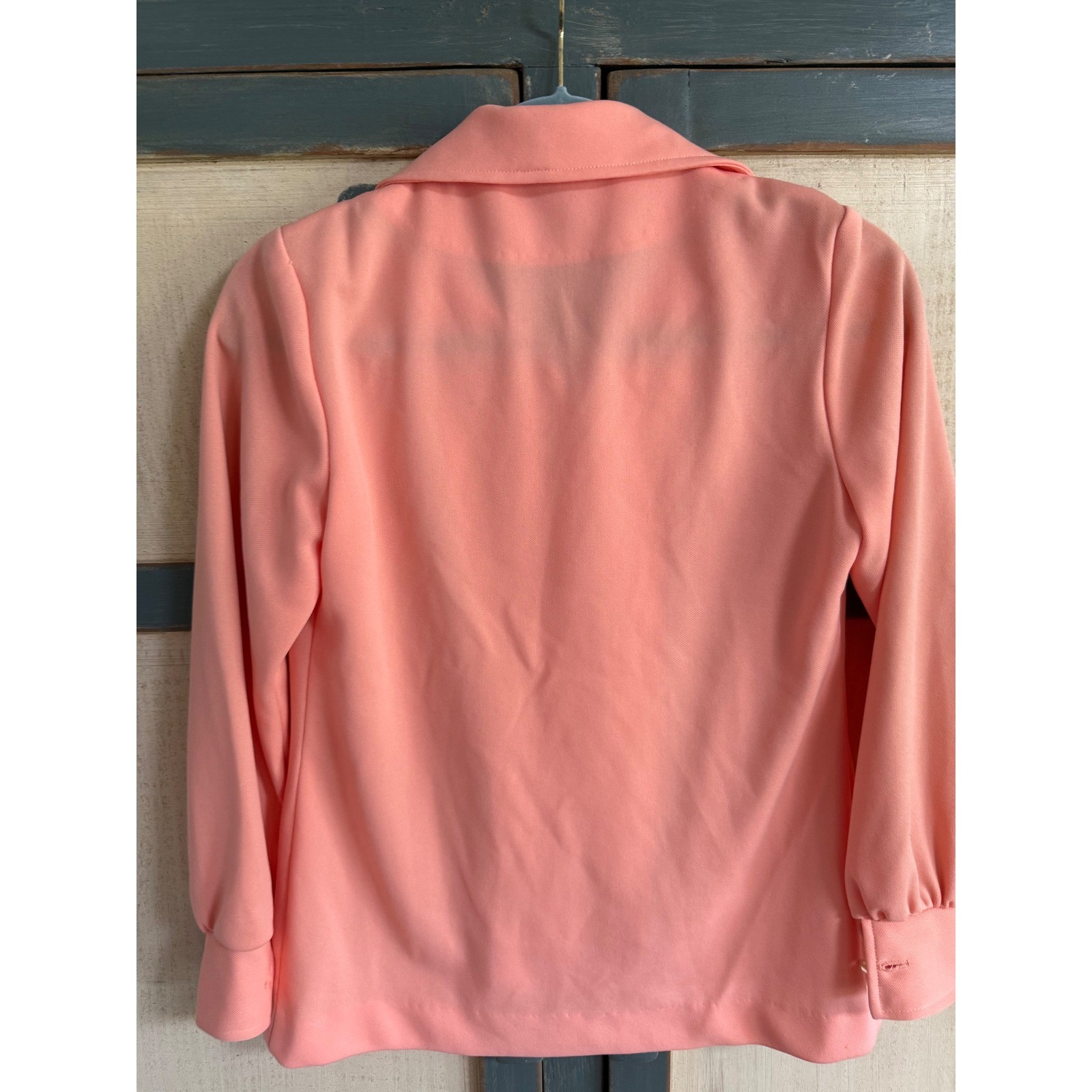 Vintage 70s Peach Coral Dagger Collar Button Up Blouse Long Sleeve Retro MOD