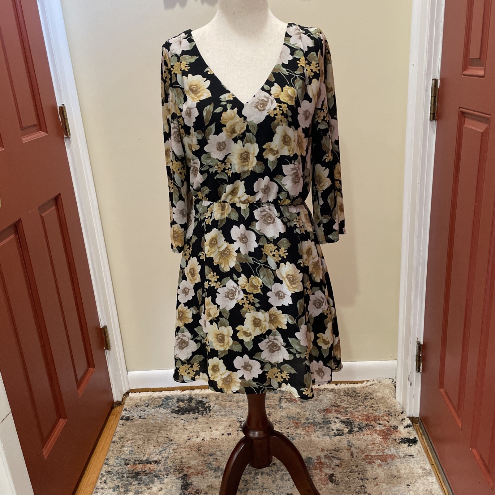 Forever 21 Floral Boho 3/4 Length Sleeve Dress, size Small, black, Yellow, green
