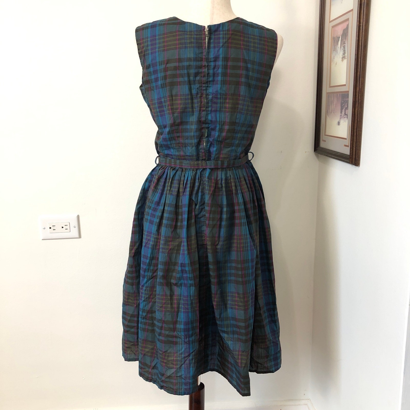 VTG 70s Montgomery Ward Plaid Dress Embroidered Pockets Belted XS Praire