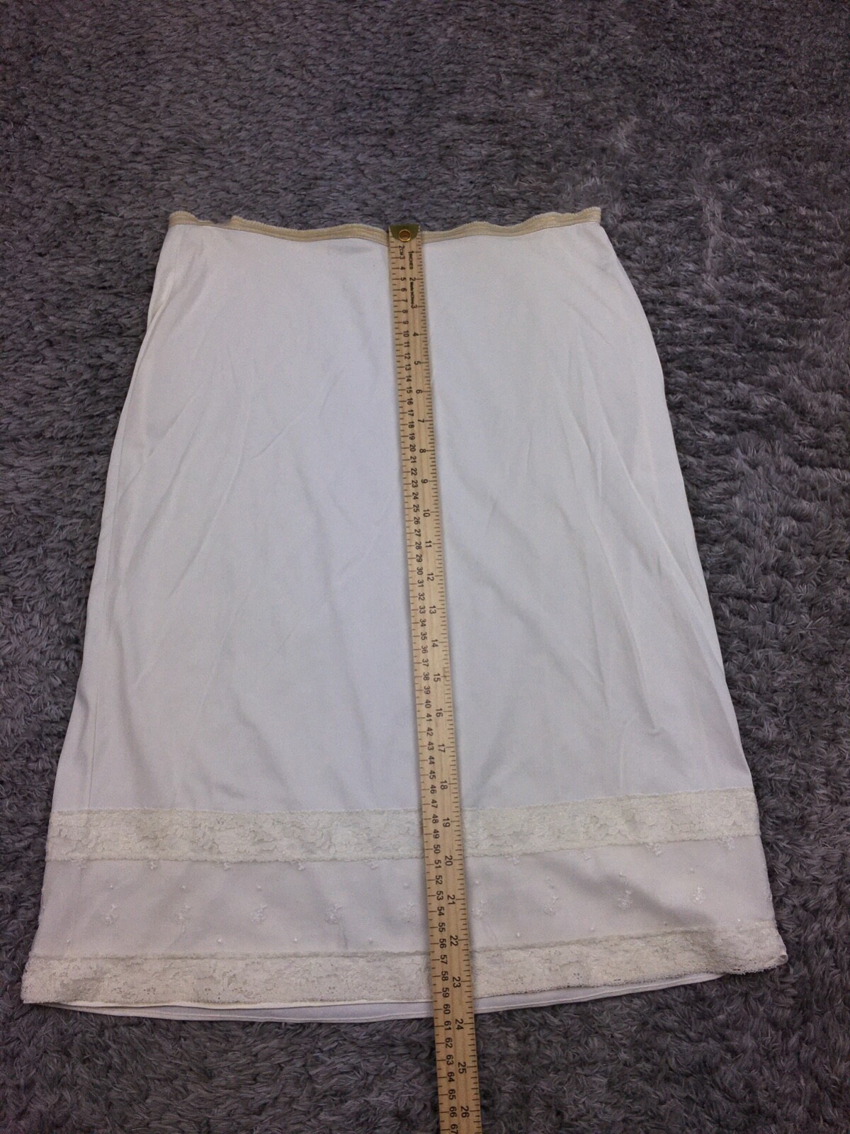 Lorraine Half Slip Size Small Beige / Nude Stretch Pull On Vintage