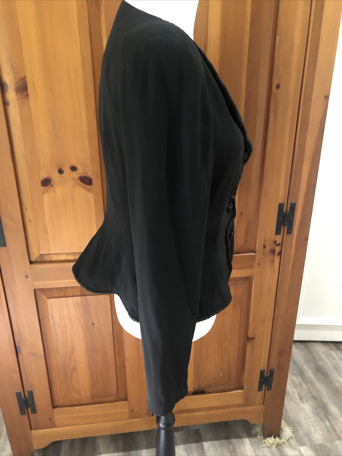 Holly’s Harp vintage 80s black trapunto & braid trim fitted cropped jacket S