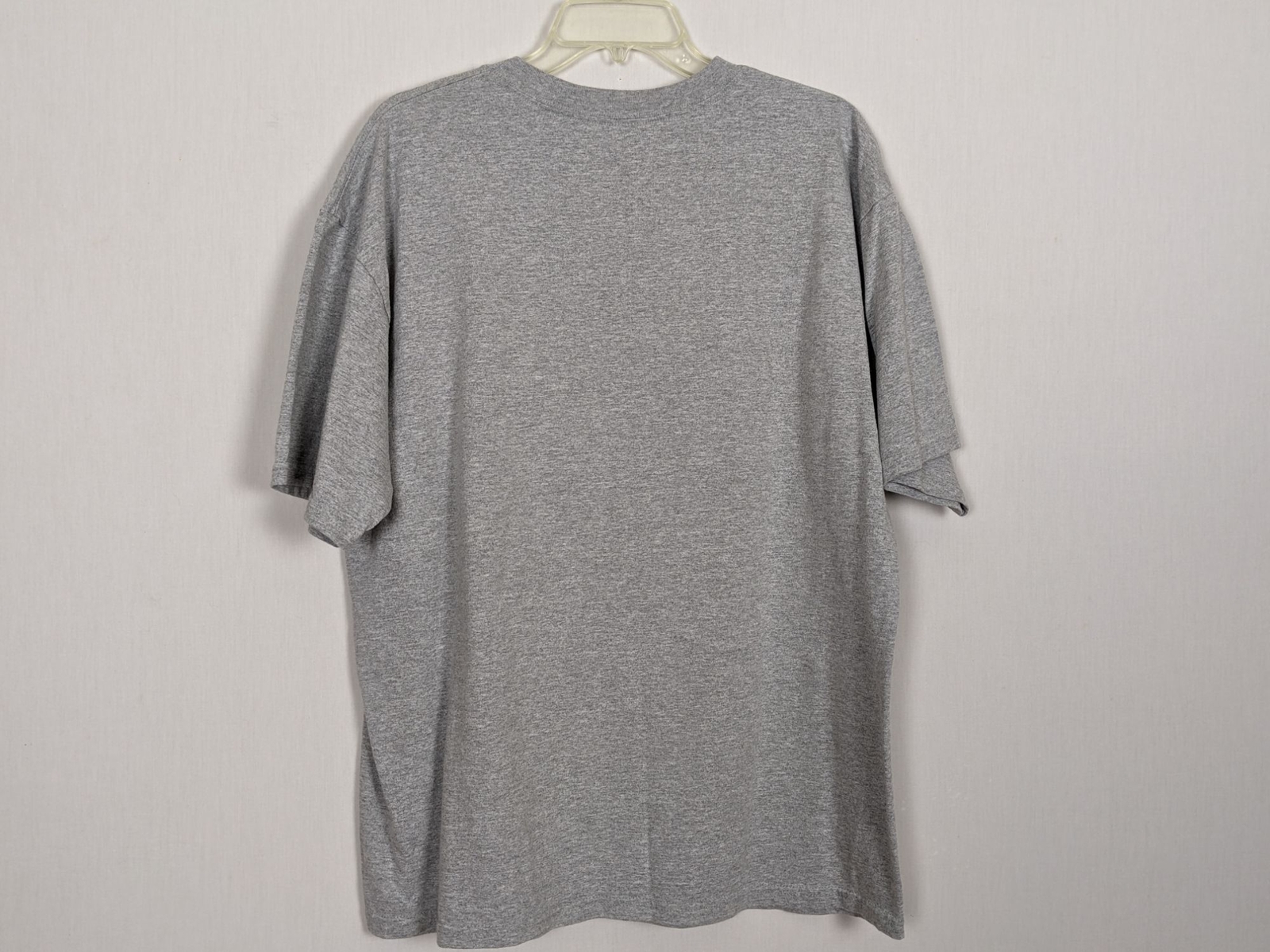 Vintage HRLA Los Angeles short sleeved FAO SCHWARZ Fifth Avenue gray TShirt