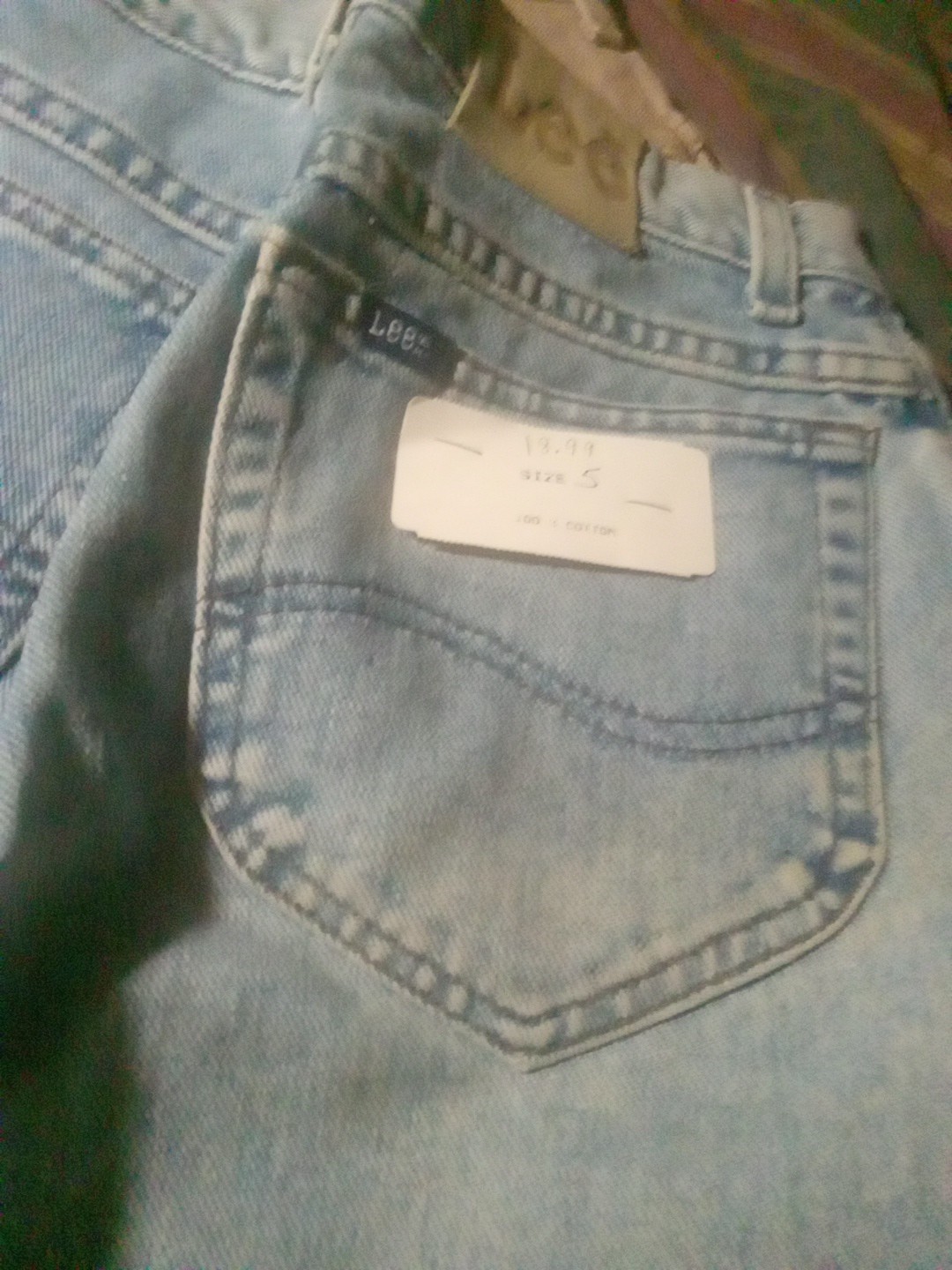 Size 5 Women’s Lee Denim Shorts Vintage 90s / Y2K 5 Pocket 100% Cotton
