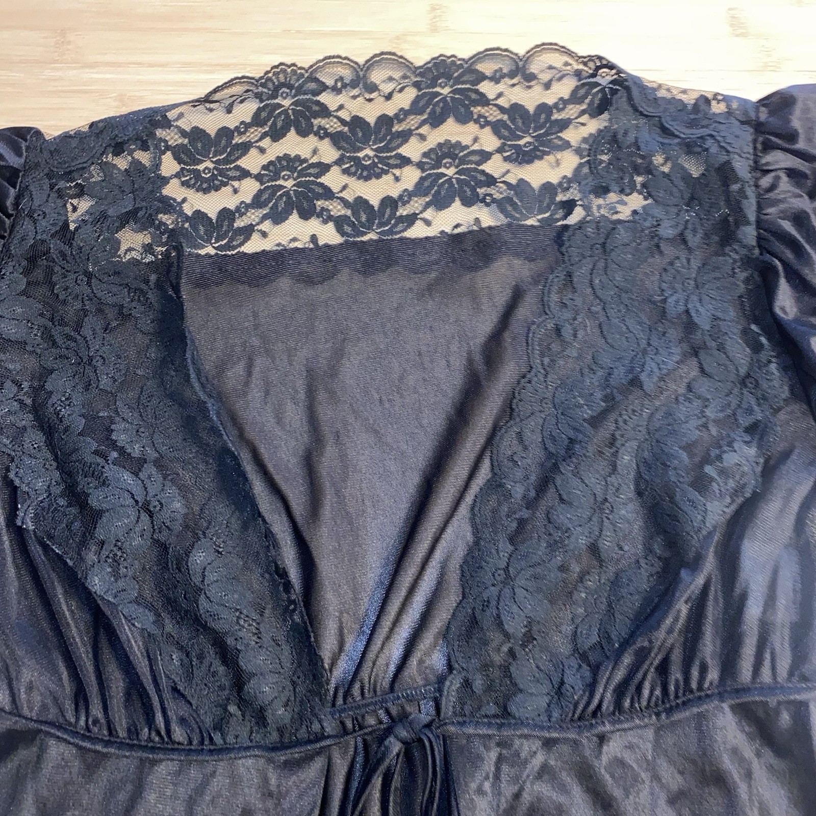 Vintage Lace Robe Long ILGWU Sheer Floral Half Sleeve Womens Medium Black Boho