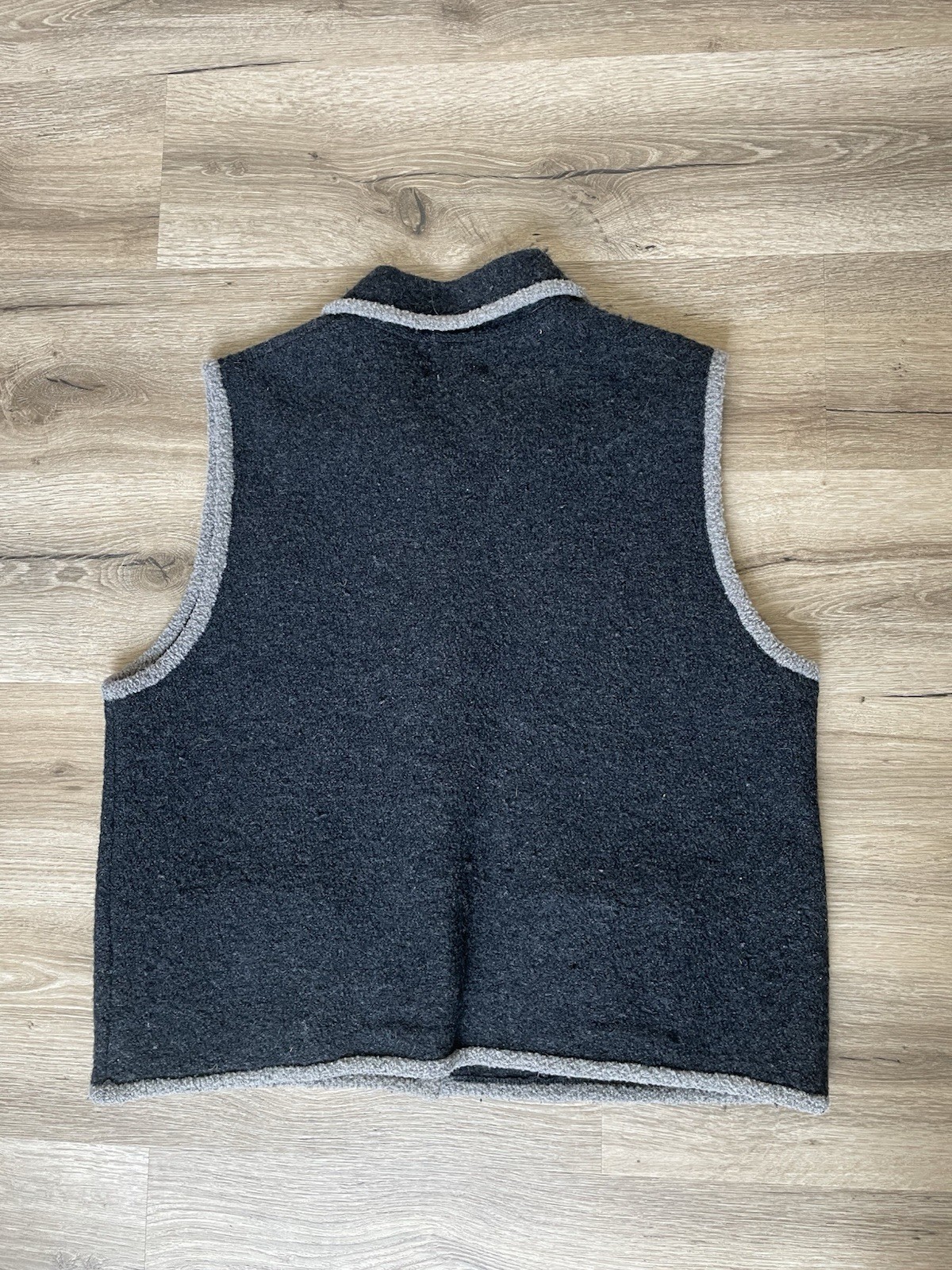 VTG handframed Woolrich Wool Vest Women’s XL Charcoal Floral Embroidered Outdoor