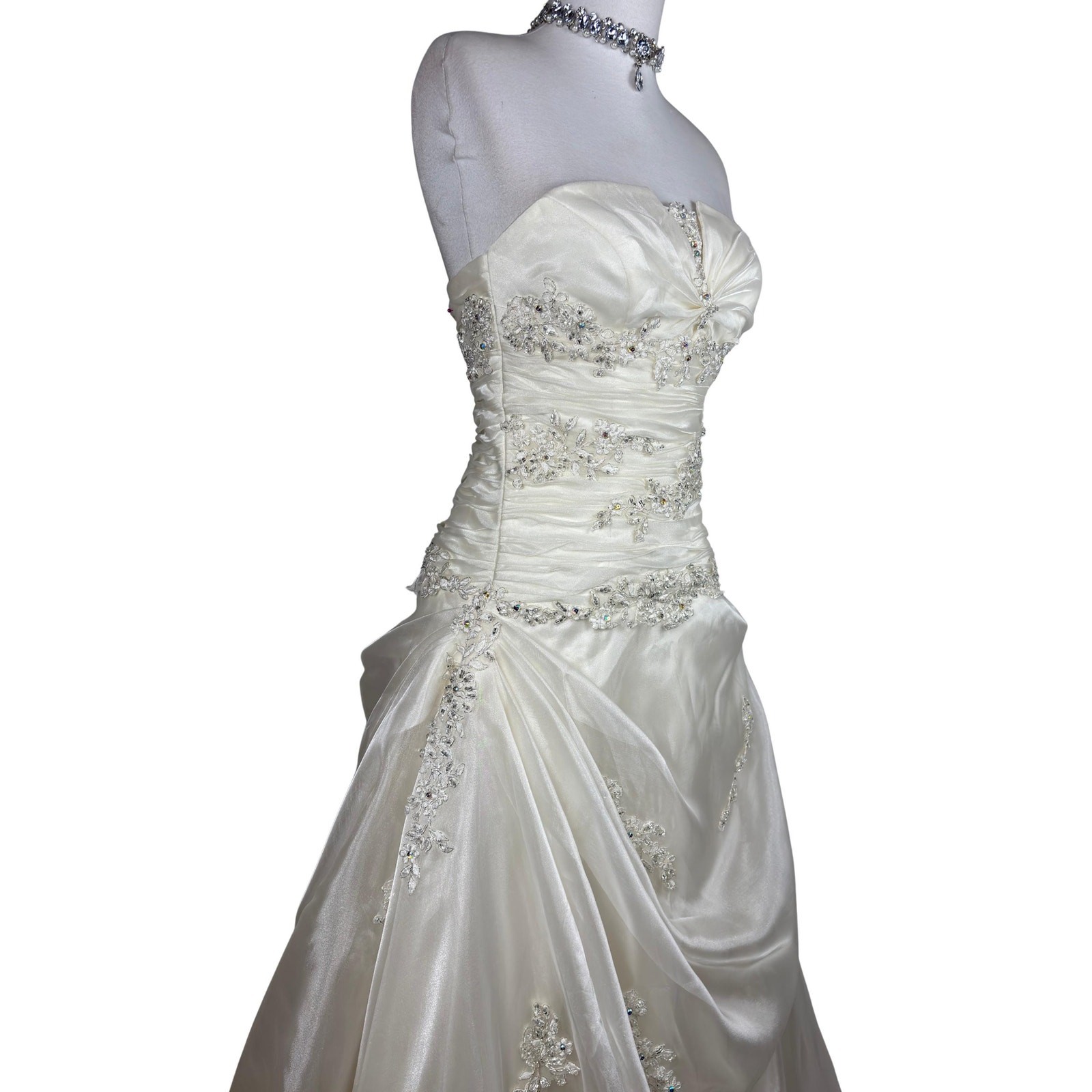 Vintage Ivory Ball Gown Wedding Dress Fairytale Bride Dress