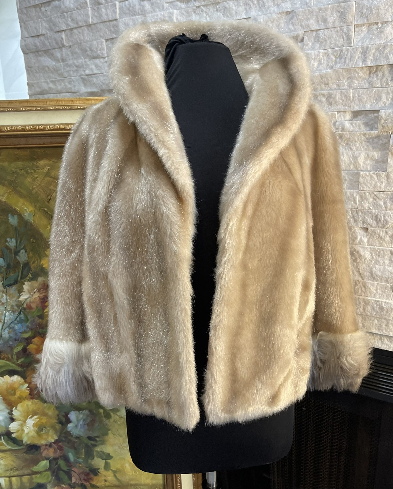 VINTAGE Glenoit Deep Pile FAUX FUR SHAWL JACKET Blonde Cape