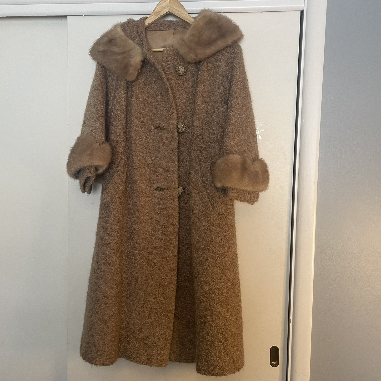 Vtg Lady Stanley by Berroco Tan Brown Mink Collar Trim Wool Coat 3/4 Sleeve