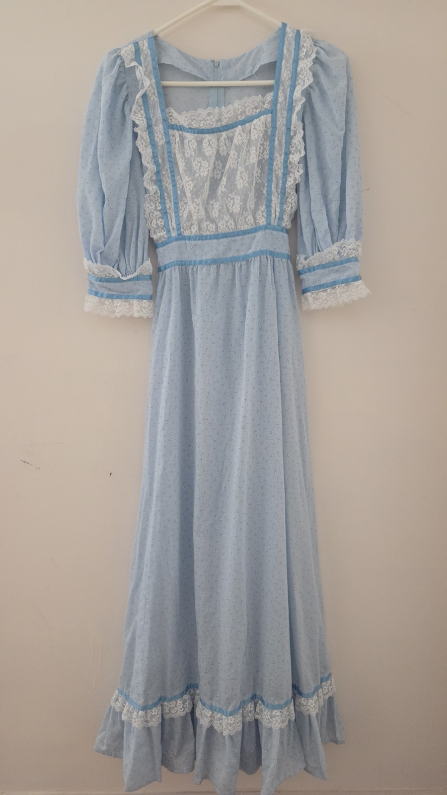 Vintage Blue Prairie Dress White Lace Floral Square Neck 3/4 Puff Sleeves