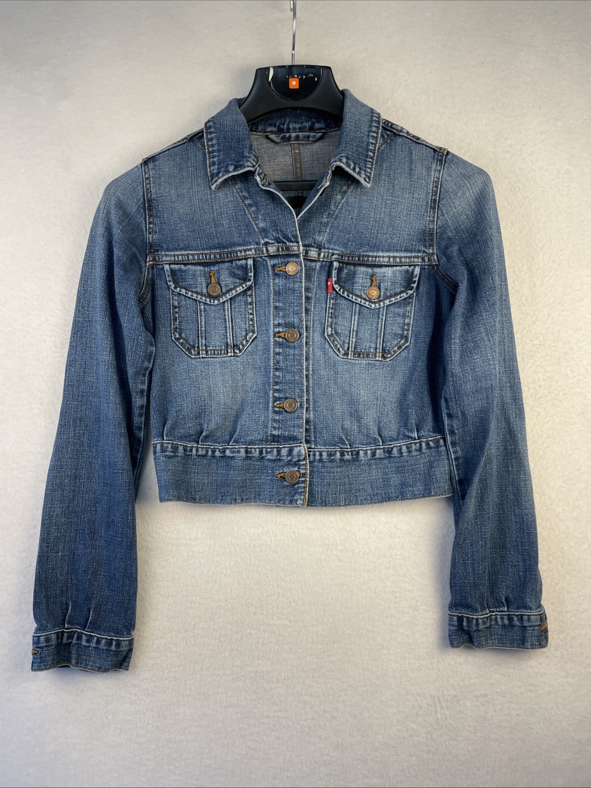 Levi’s Blue Denim Jean Jacket Fitted Cropped Size Medium Women EUC