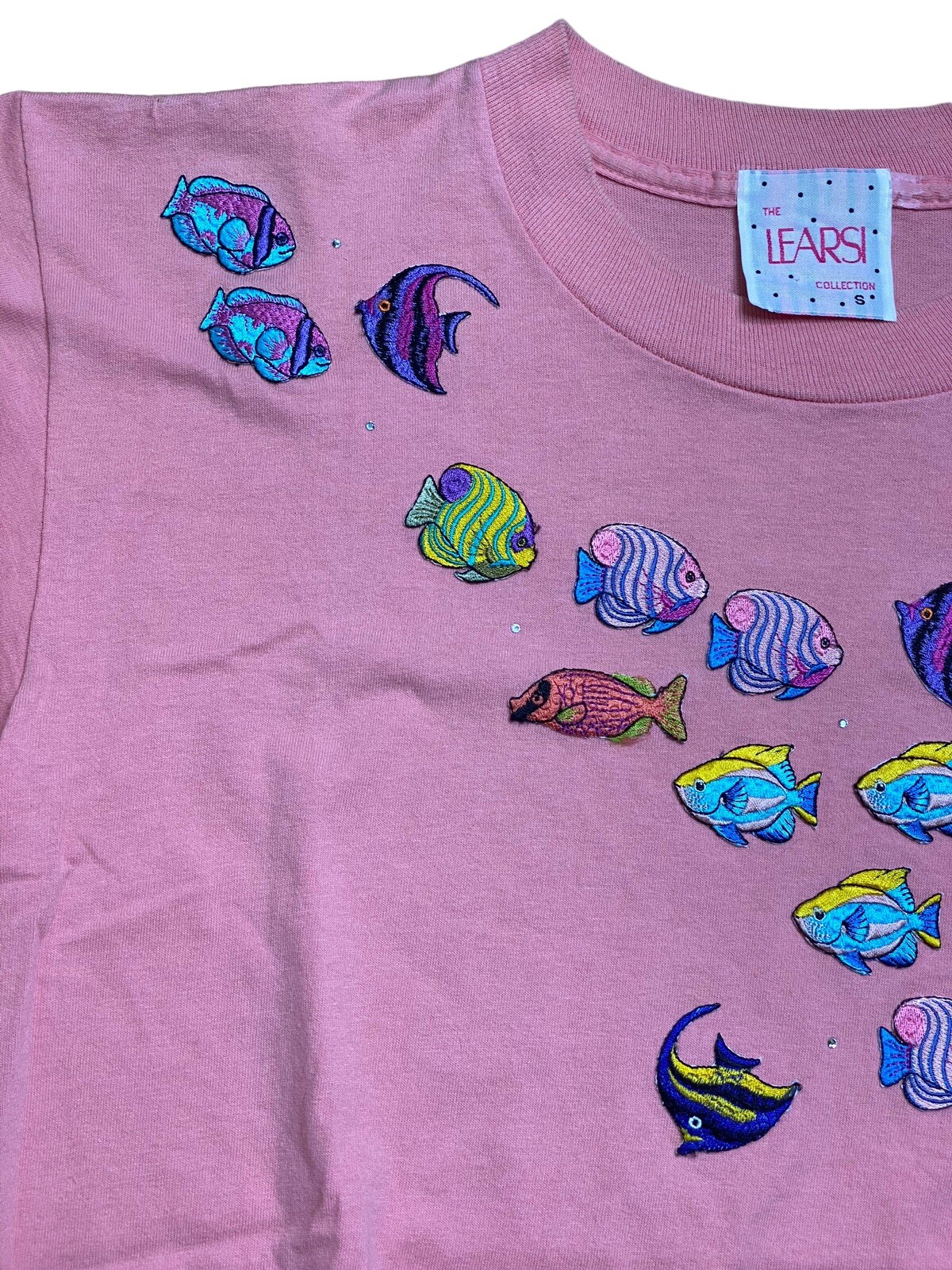 LEARSI Vintage Women’s Size Small Single-Stitch Coral Tee w/Embroidered Fish