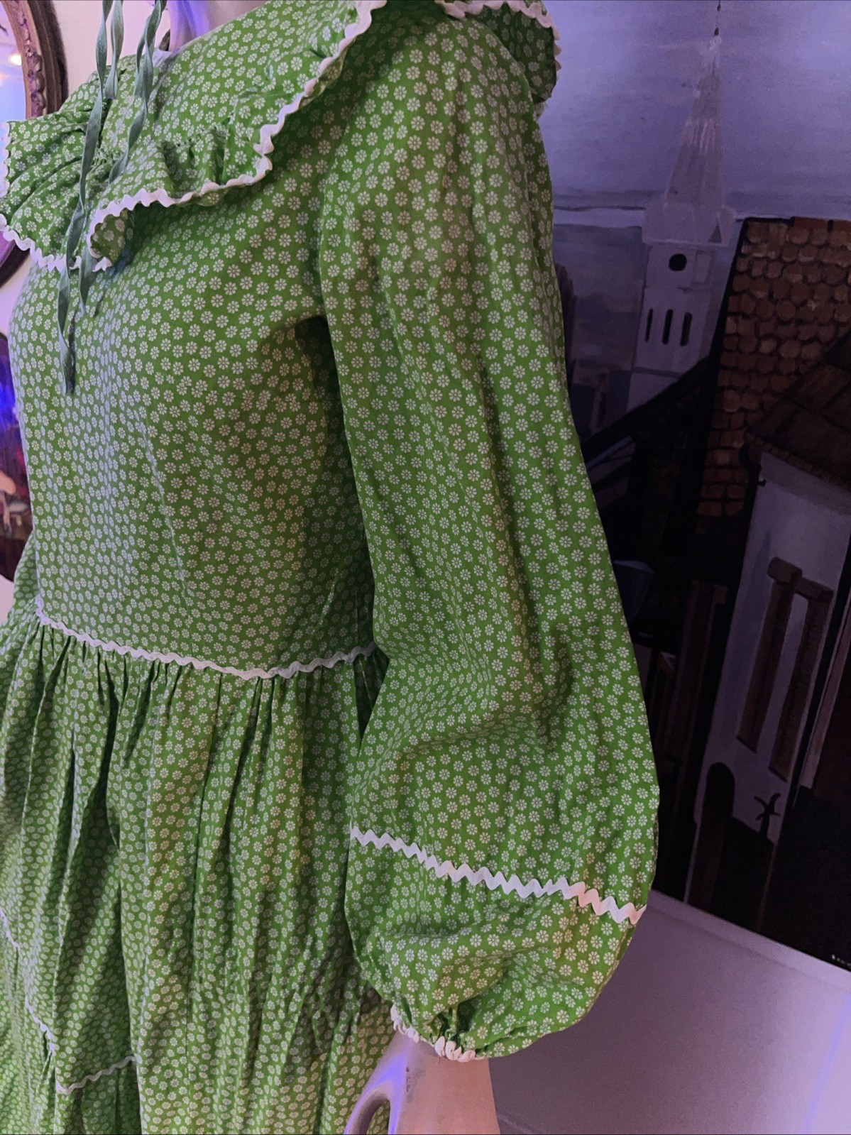 Vintage 70s Green Prarie Maxi Dress Calico Cotton Floral Cottagecore Bonnet L