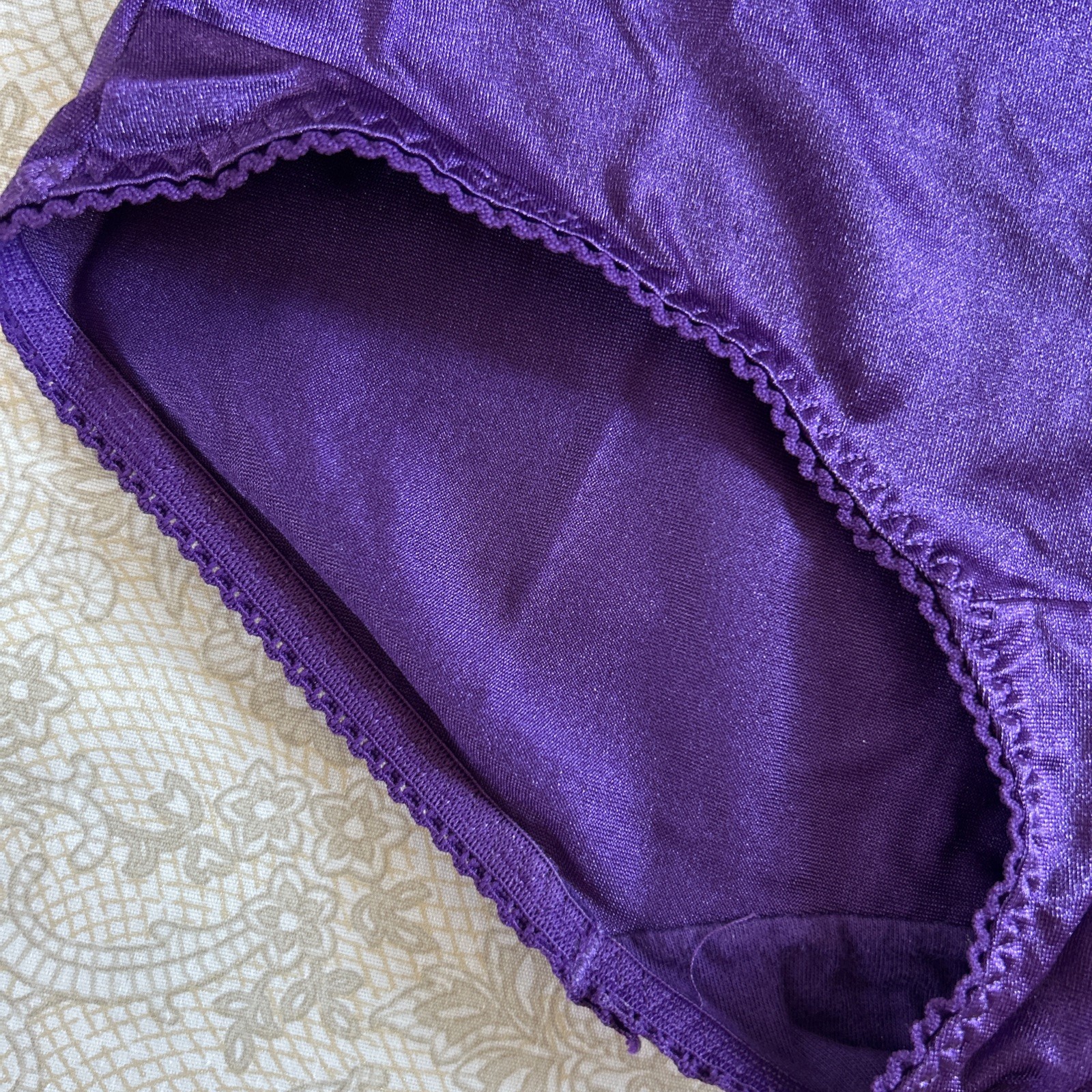 Underscore Shapewear Medium Control Purple Panties Briefs Size Med NWOT
