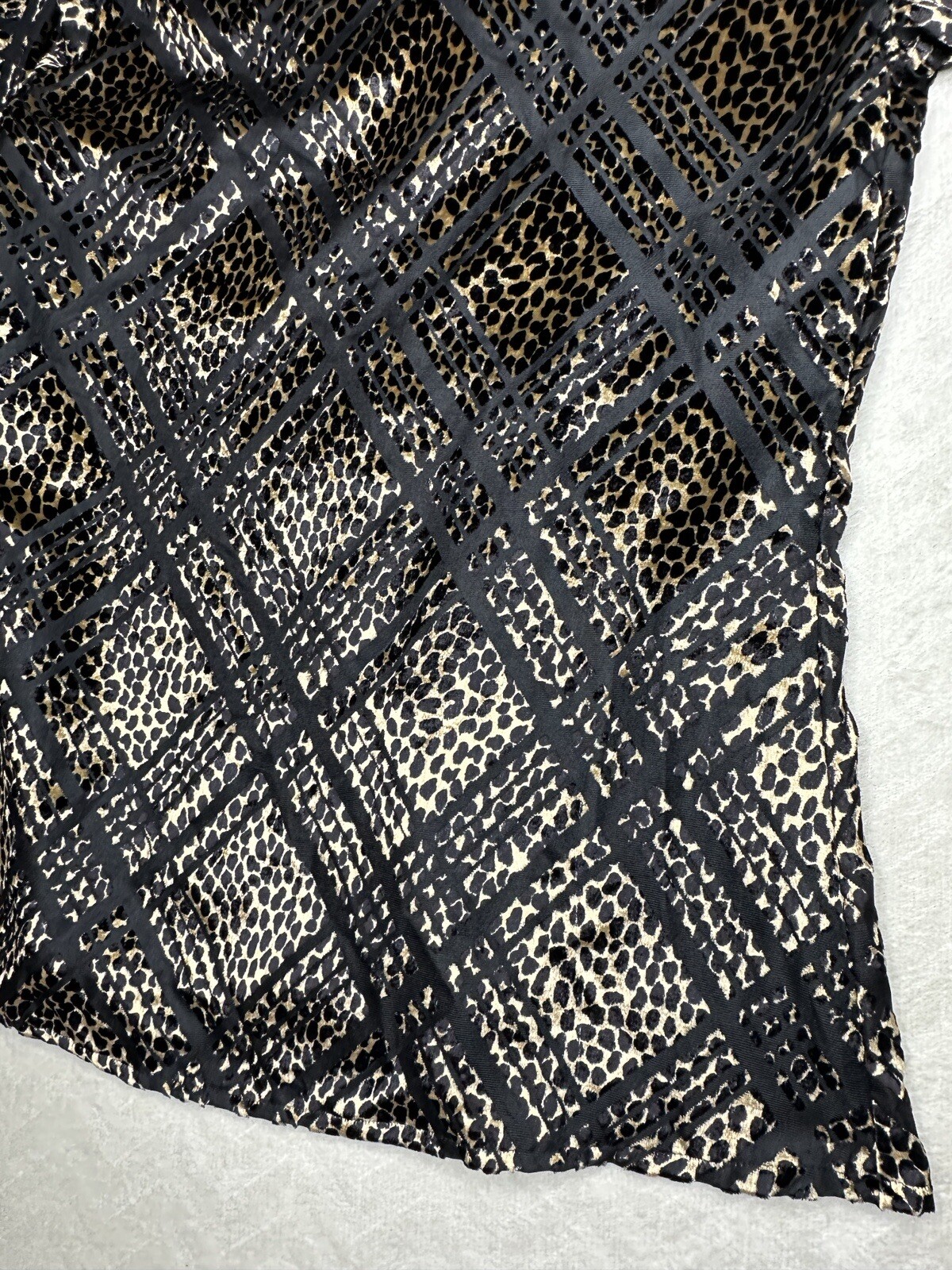 Zanana By Saraf Animal Print Button Down Long Sleeve Blouse Top Size Large Soft